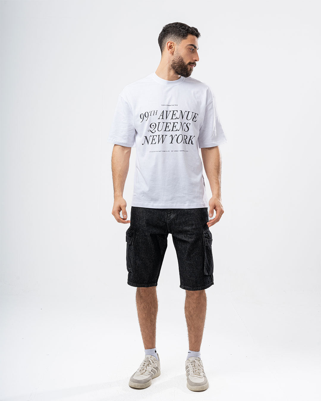 تي شيرت واسع