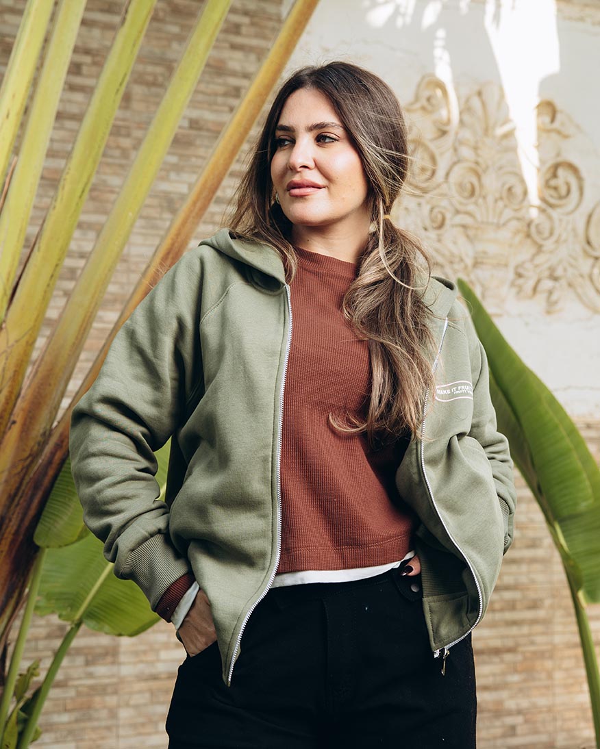 سويت شيرت نسائي بغطاء للرأس