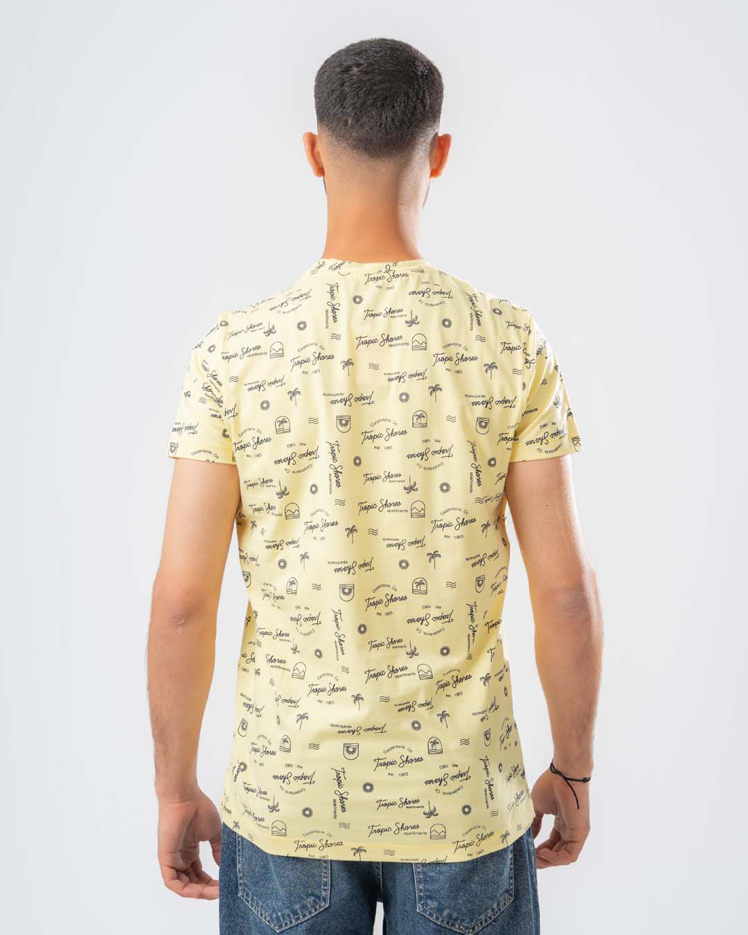 تي شيرت رجالي مطبوع بأكمام قصيرة