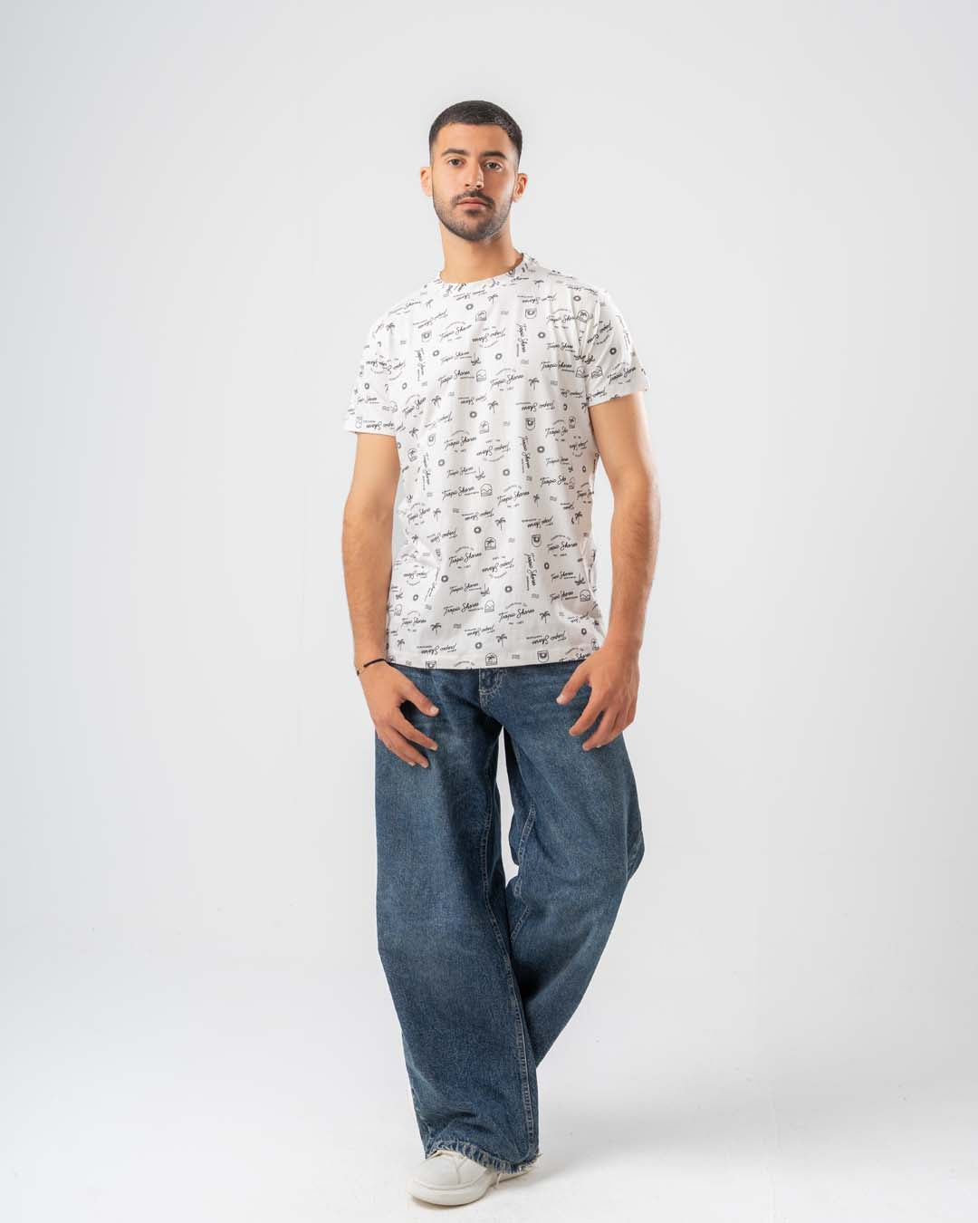 تي شيرت رجالي مطبوع بأكمام قصيرة