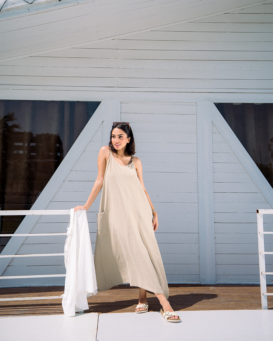 فستان نسائي