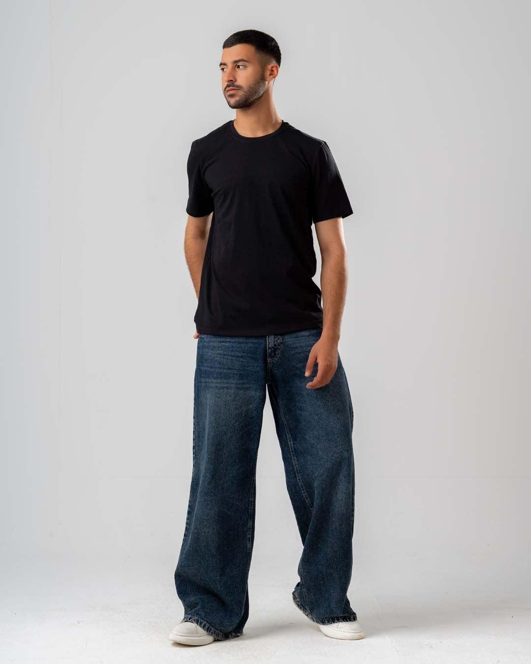 تي شيرت رجالي أساسي بأكمام قصيرة