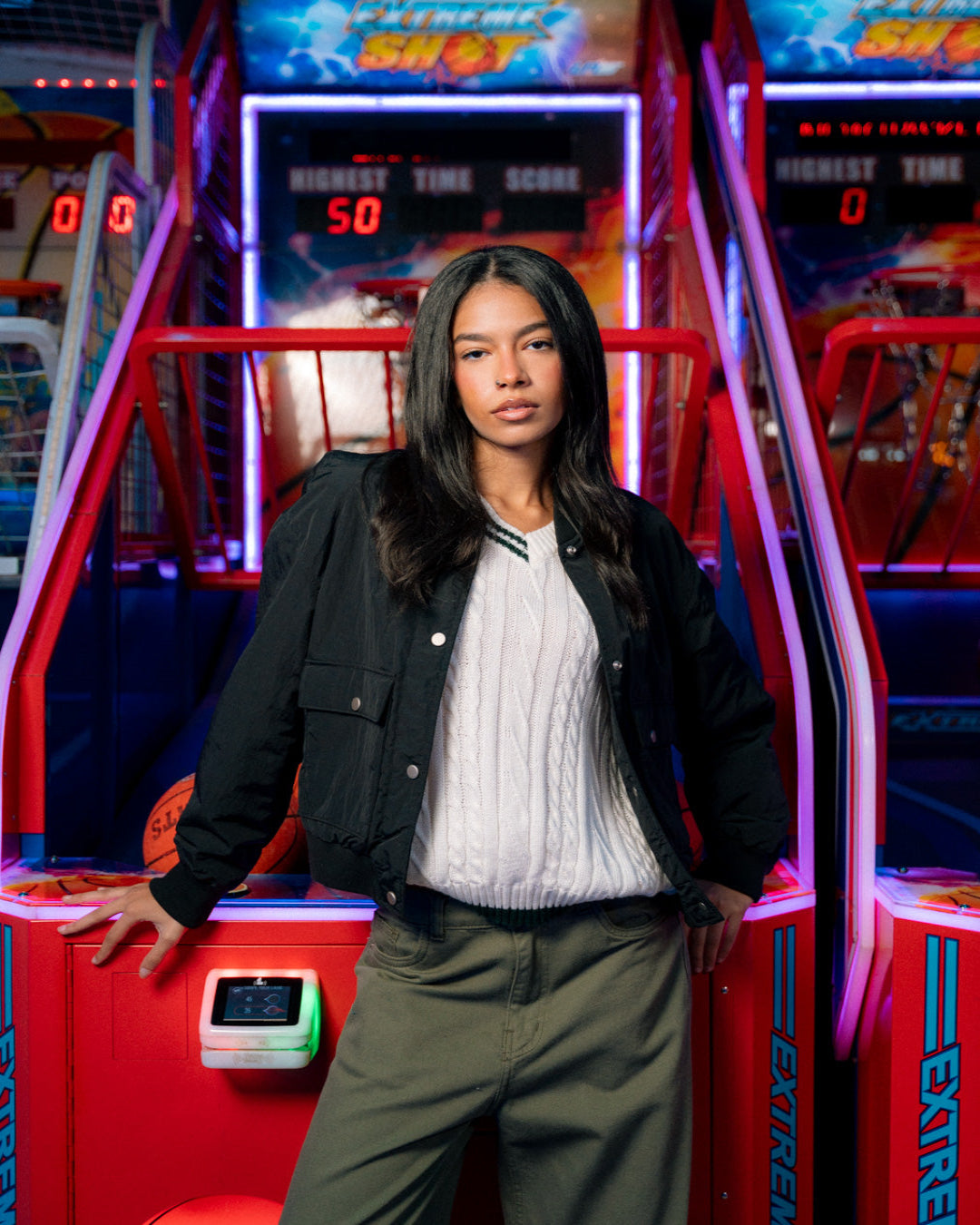 بلوفر نسائي مقاوم للماء