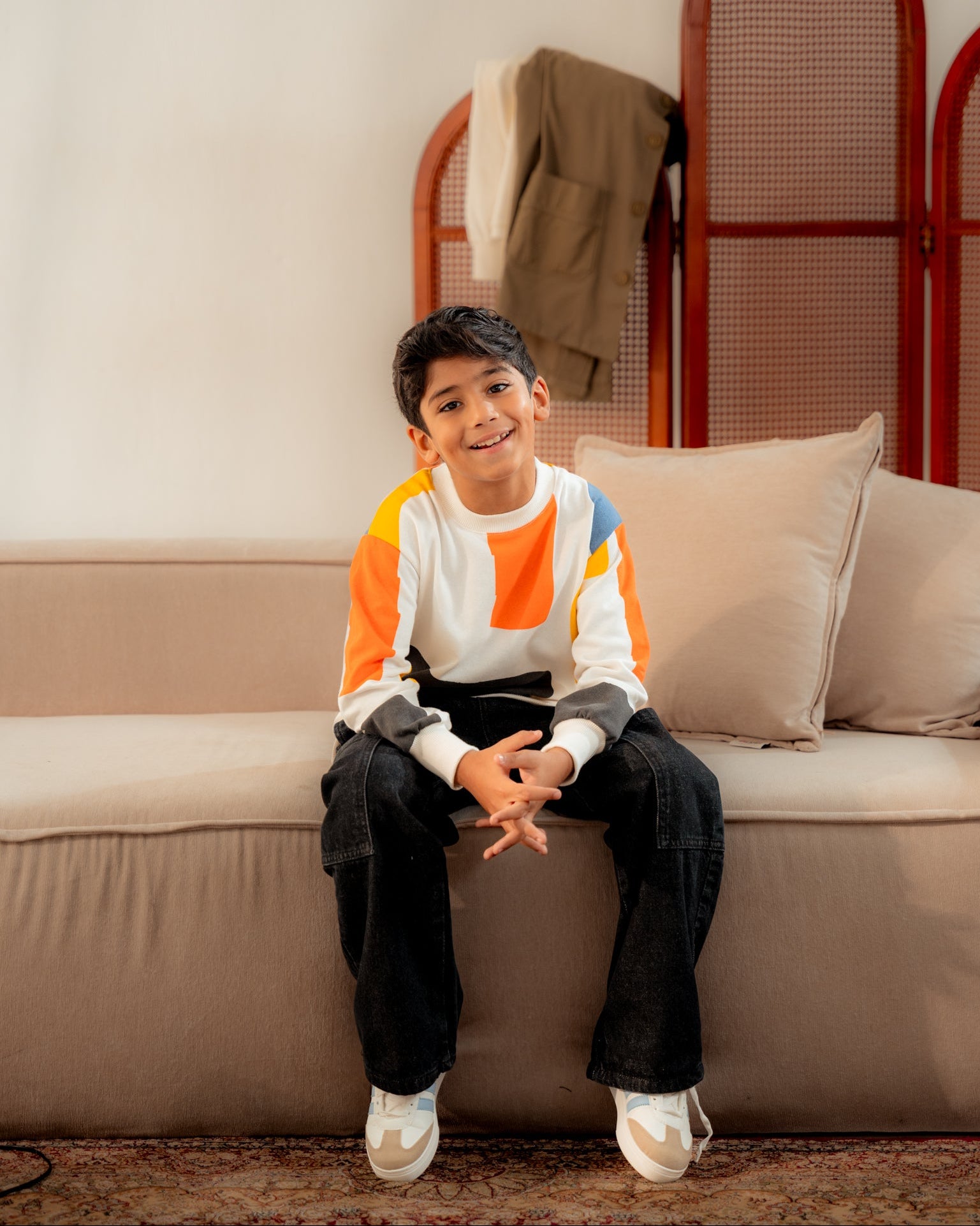 سويت شيرت أولادي ألوان