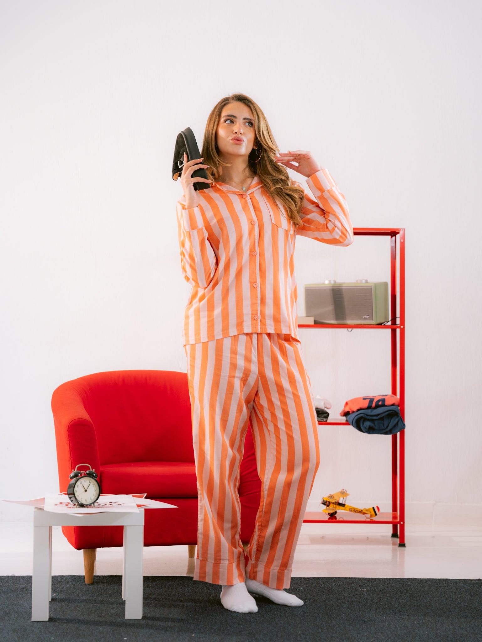 بيجامة نسائي مخططة