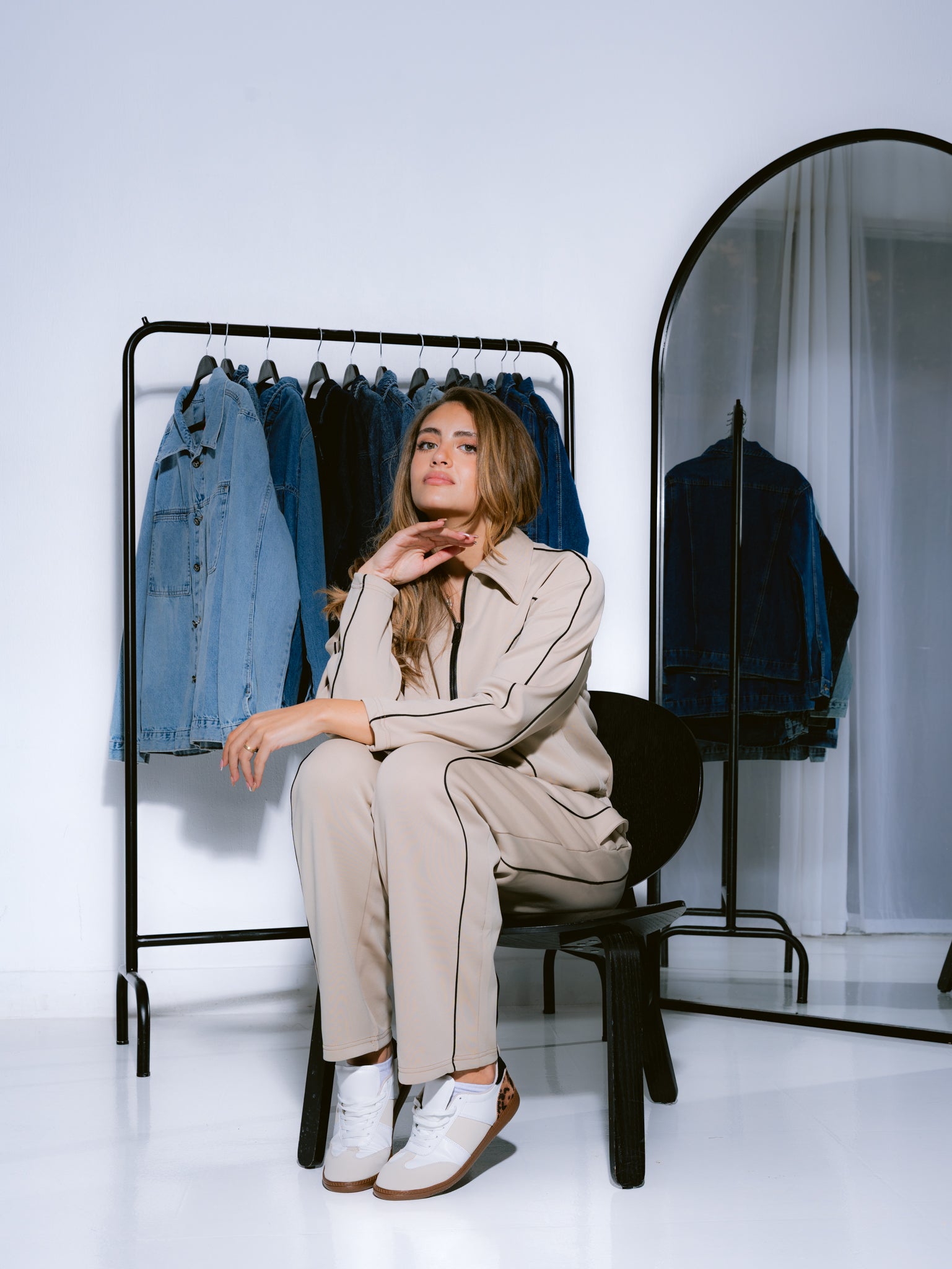 طقم نسائي رياضي