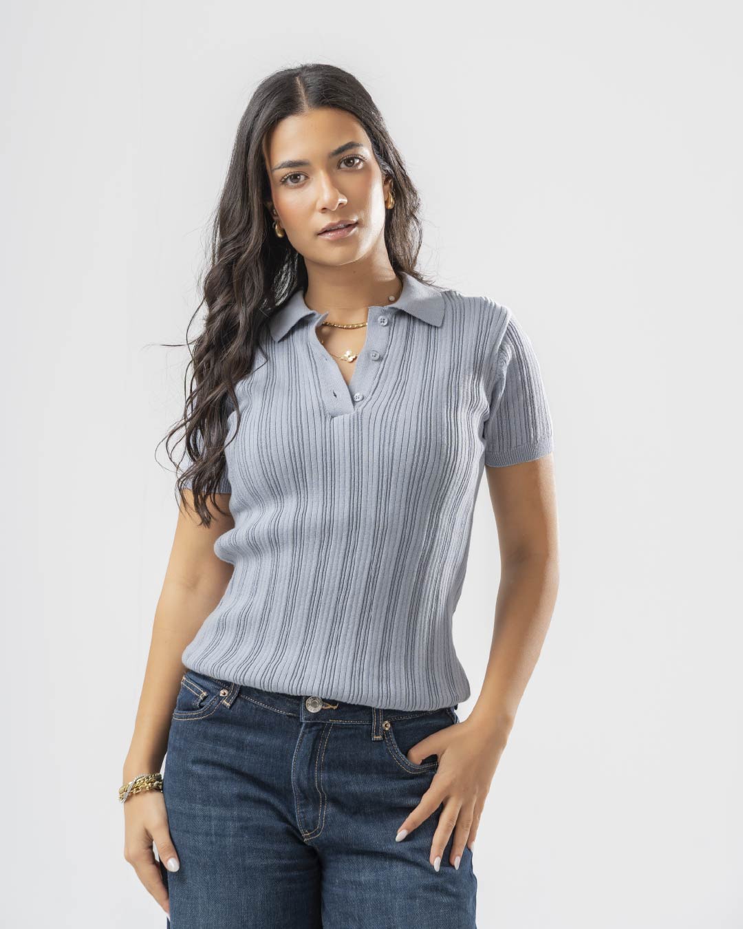 تي شيرت للنساء محبوك