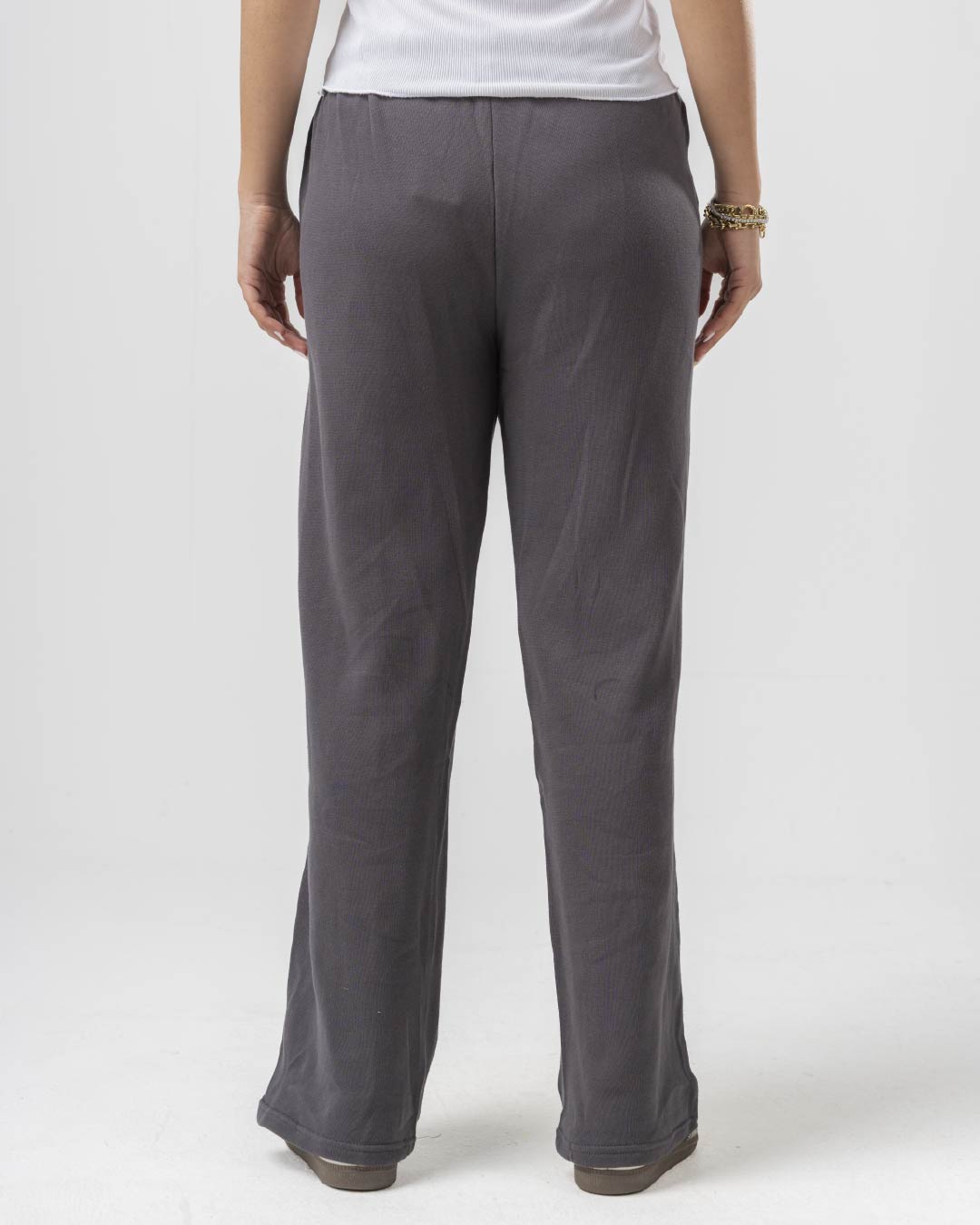 بنطلون نسائي سادة