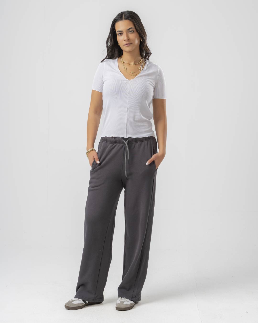 بنطلون نسائي سادة