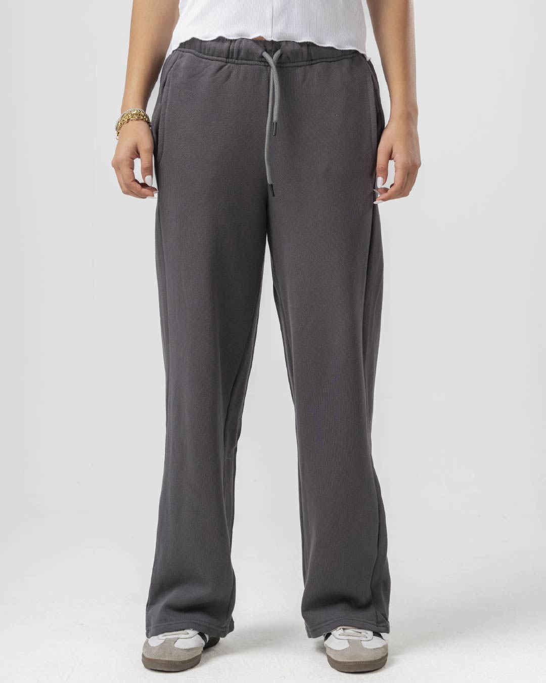 بنطلون نسائي سادة