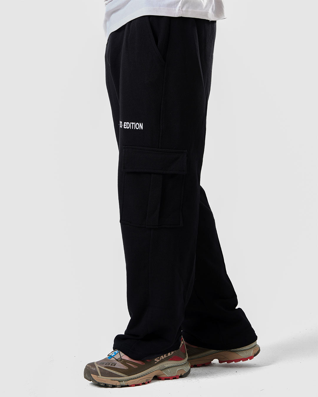 بنطلون واسع الساق