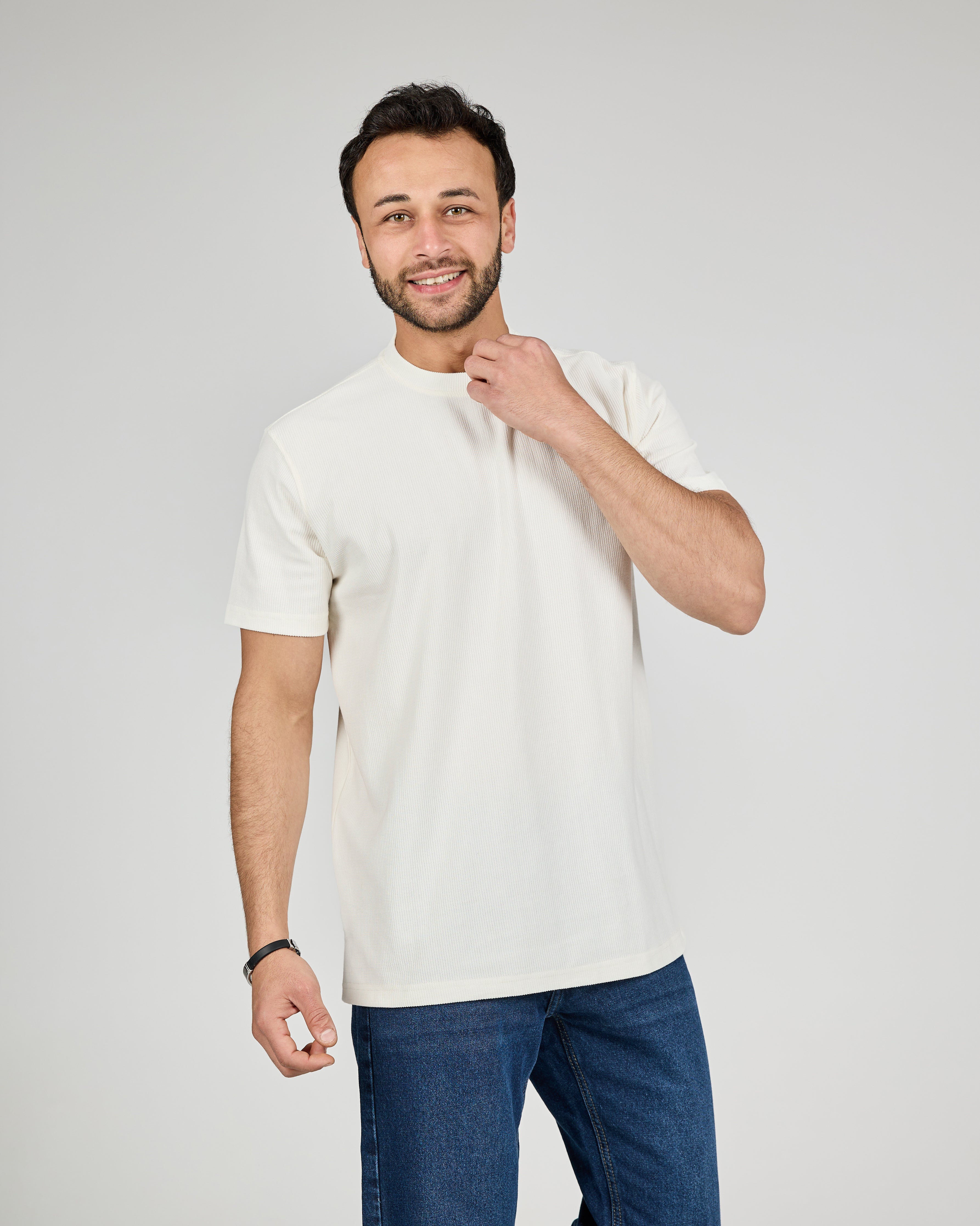 Men Plain Cotton Half Sleeves T-Shirt