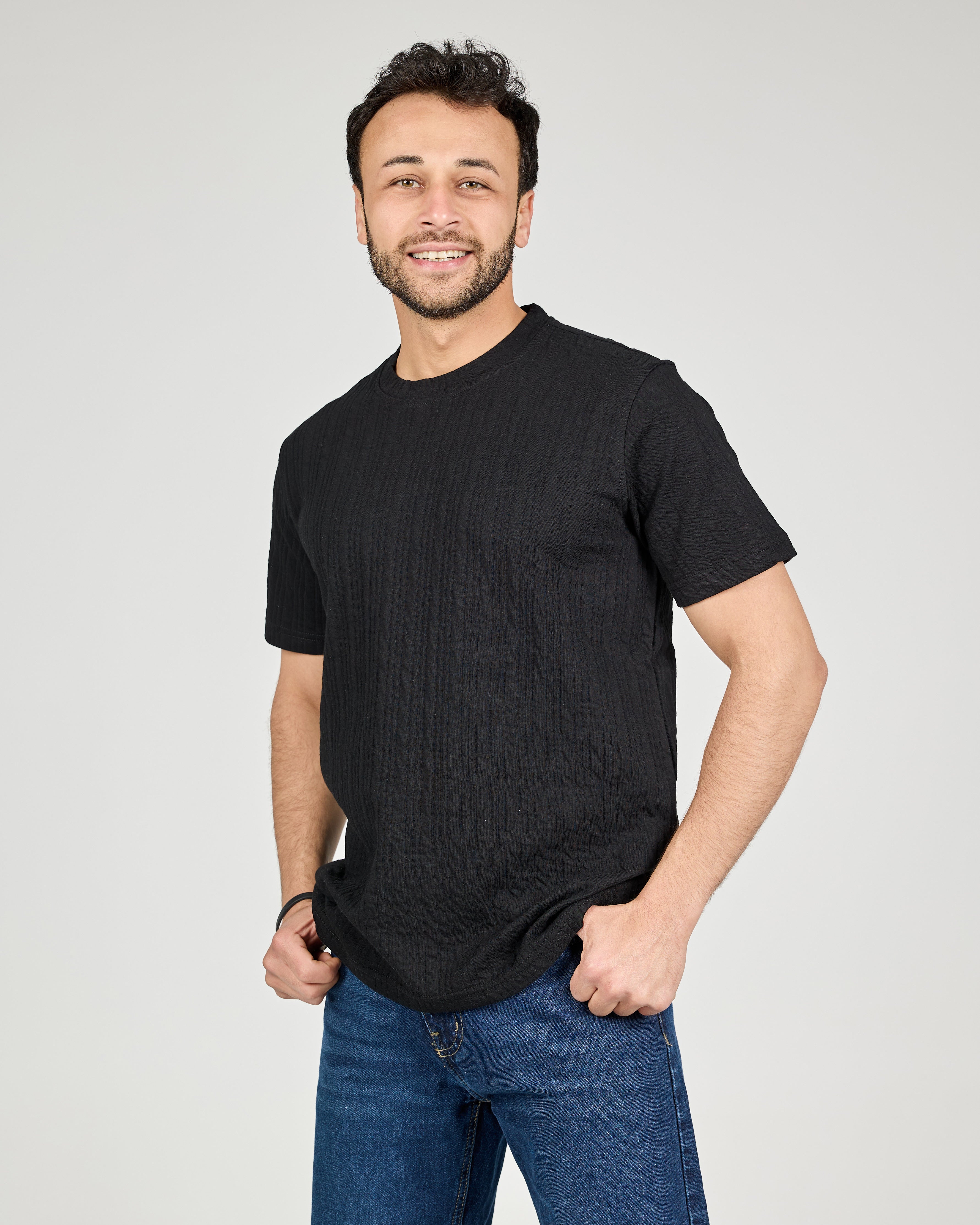 Men Jaqured Half Sleeves T-shirt
