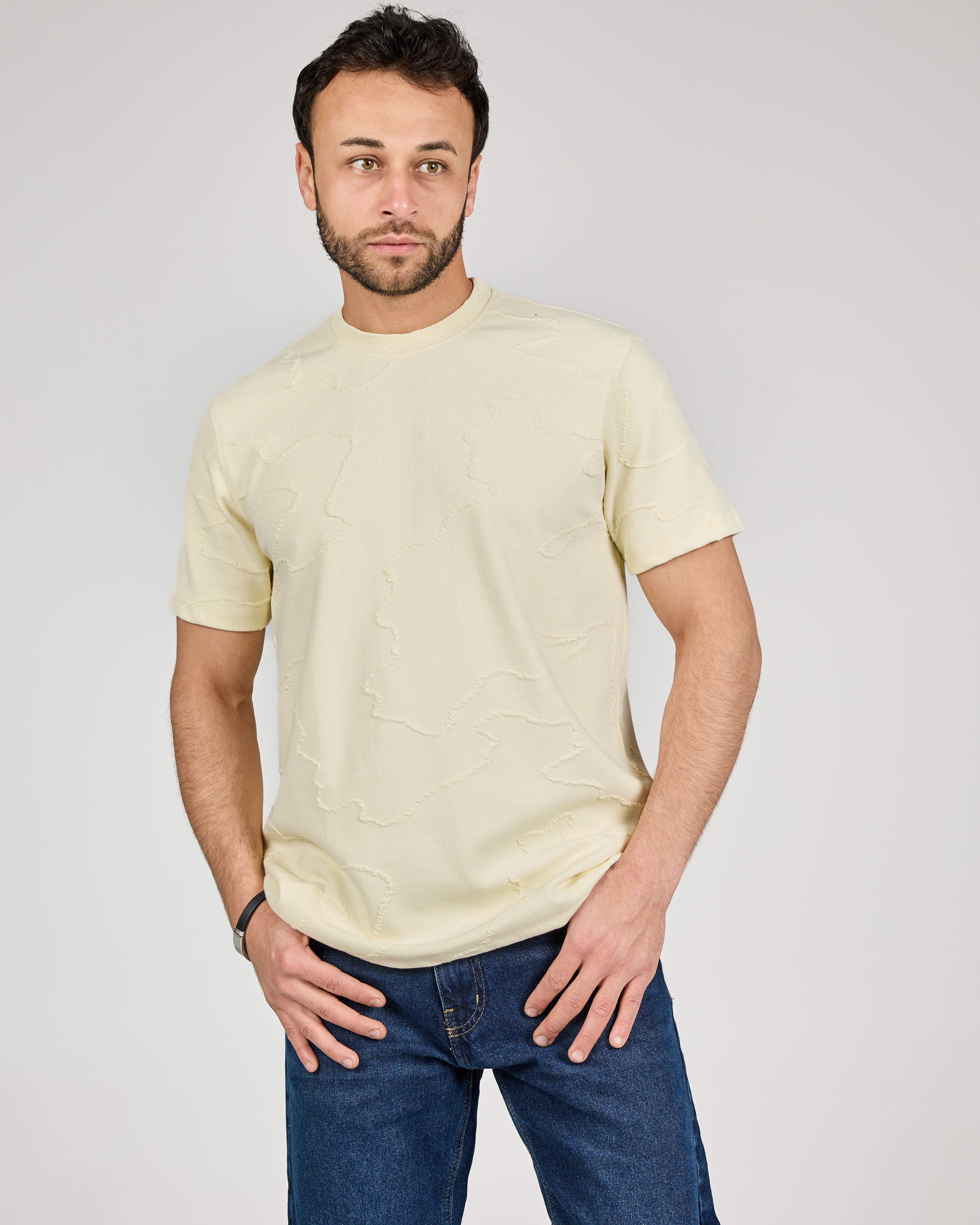 Men Jaqured Half Sleeves Plain T-shirt