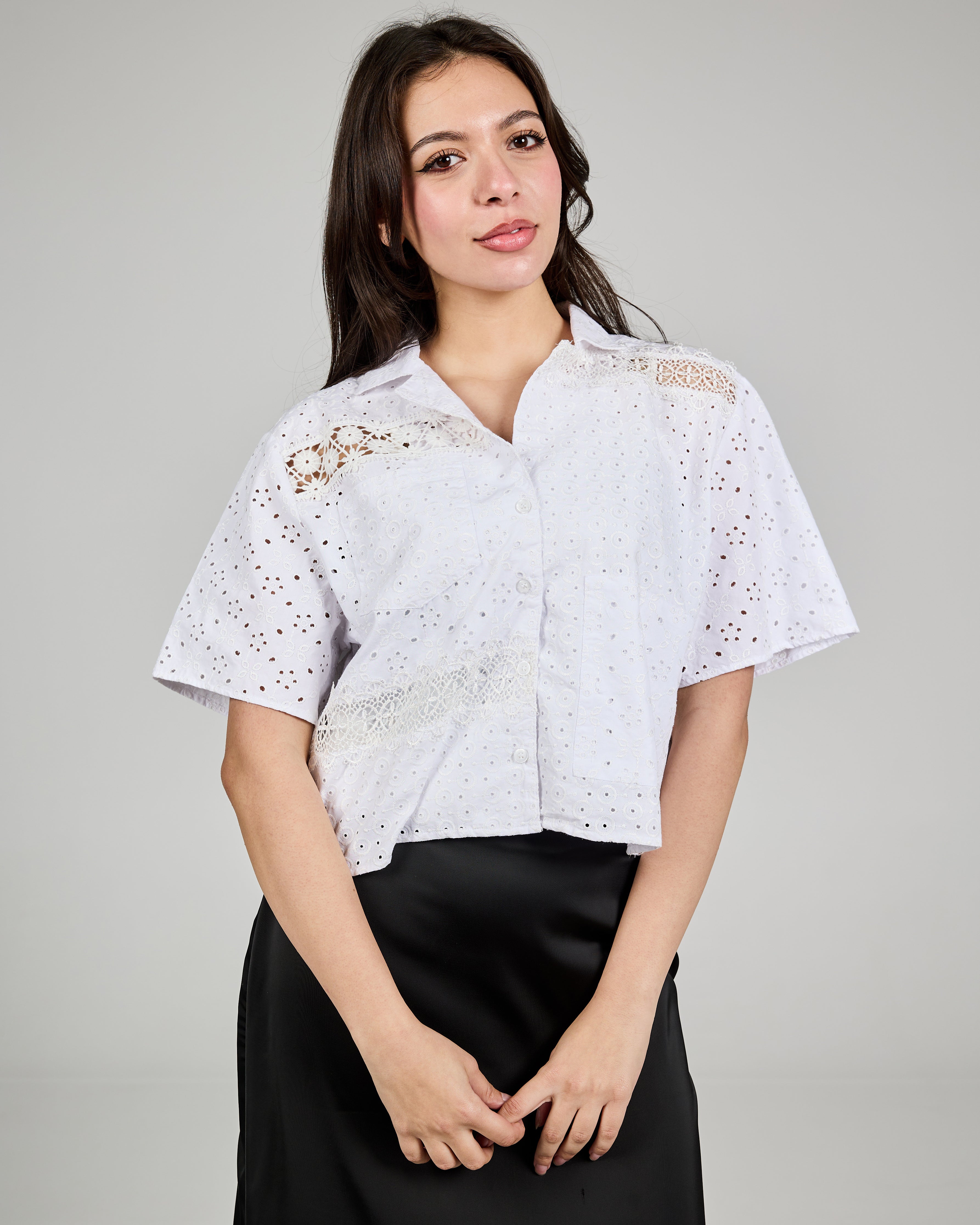 Embroidered Short Sleeve Blouse