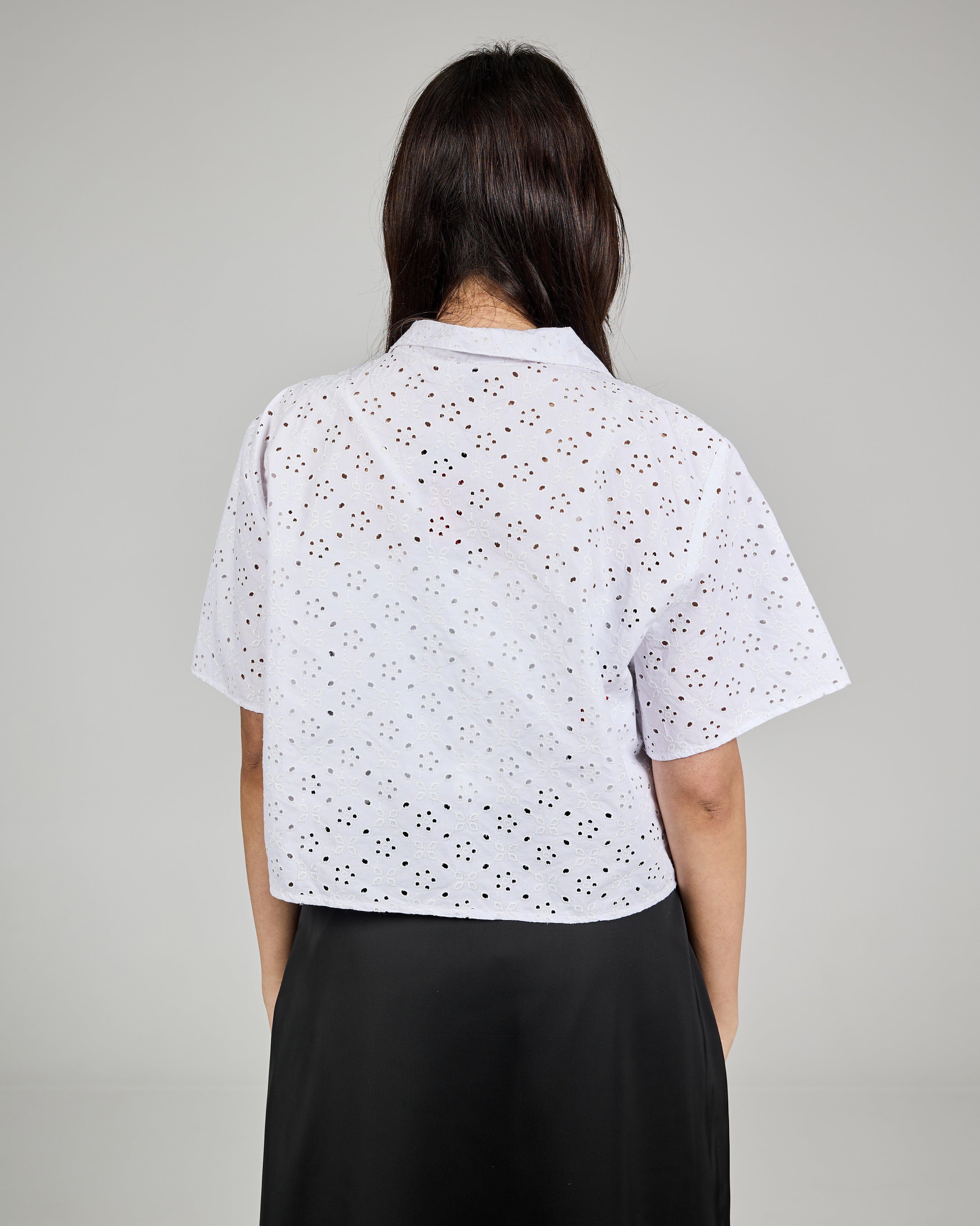 Embroidered Short Sleeve Blouse