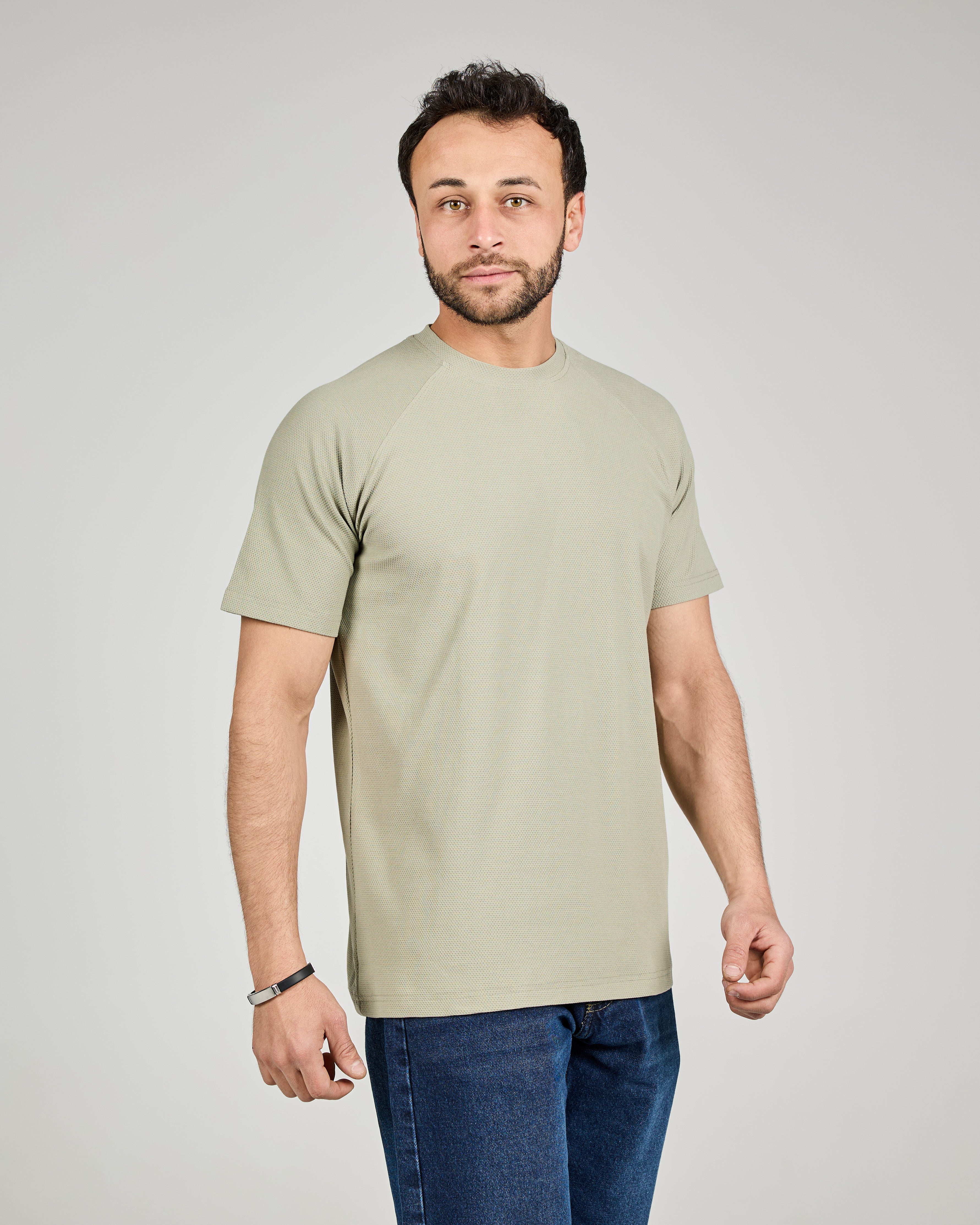 Men Jaqured Half Sleeves T-shirt