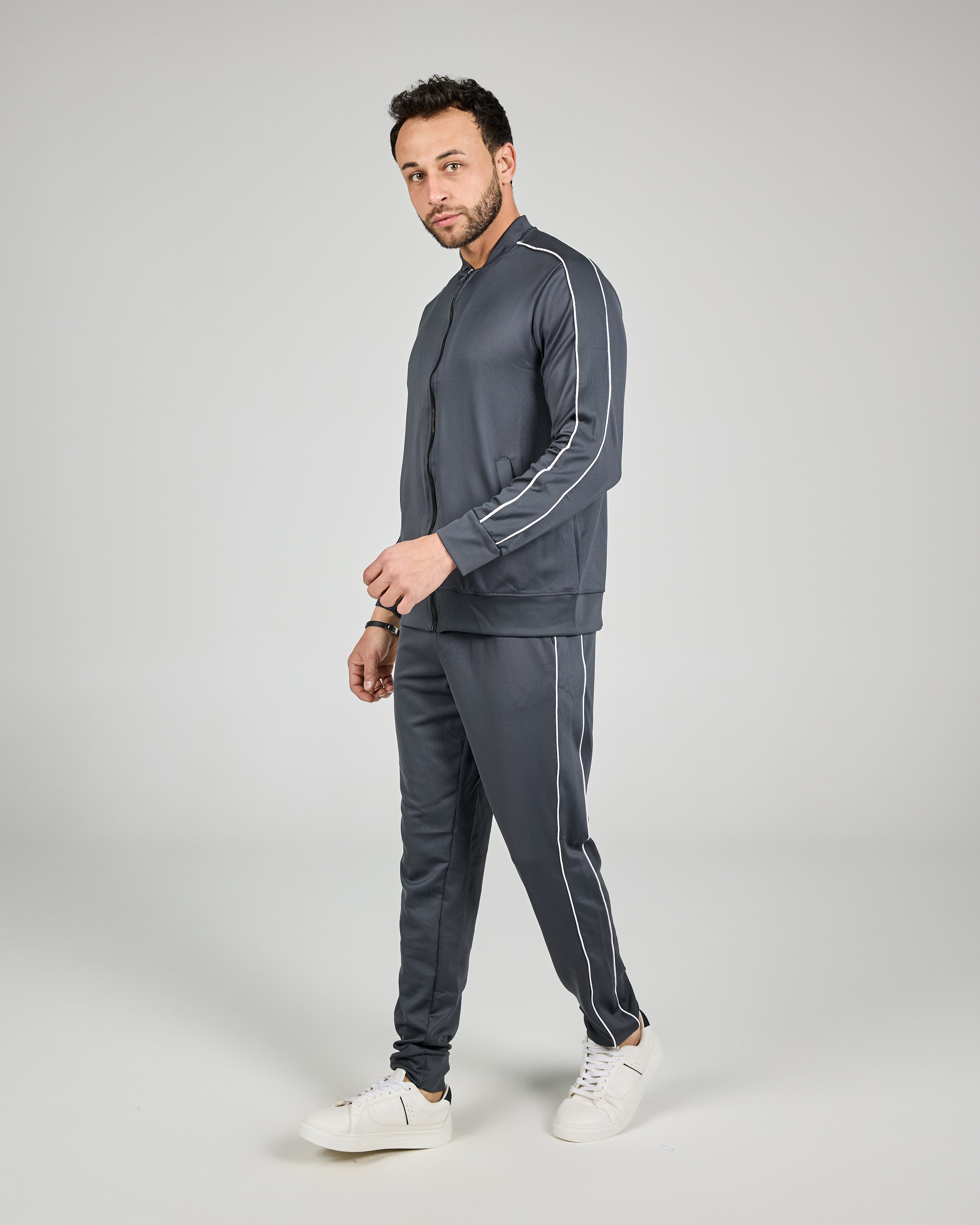 MEN PLAIN TRAINING SUIT