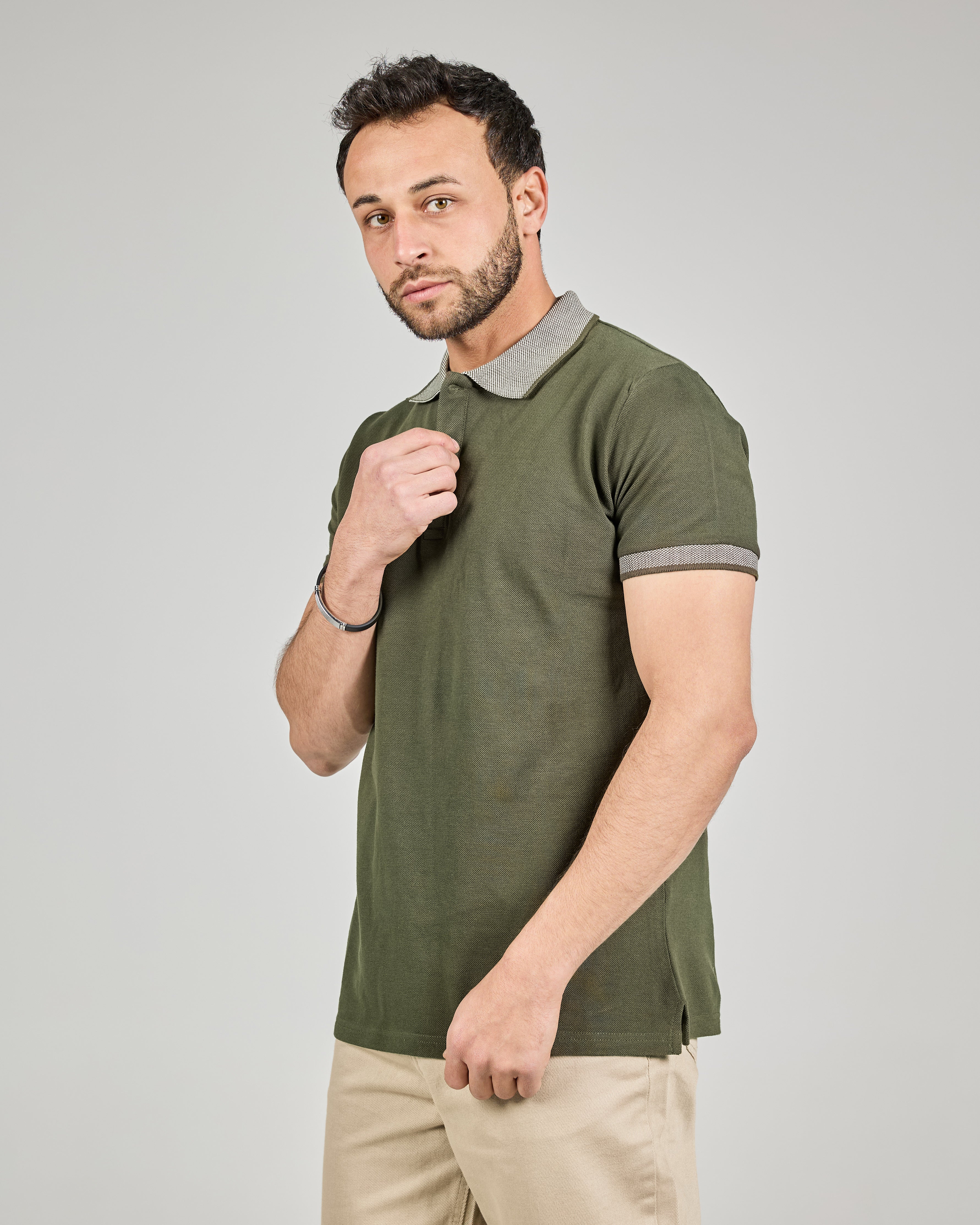 MEN JAQURED HALF SLEEVES POLO T-SHIRT