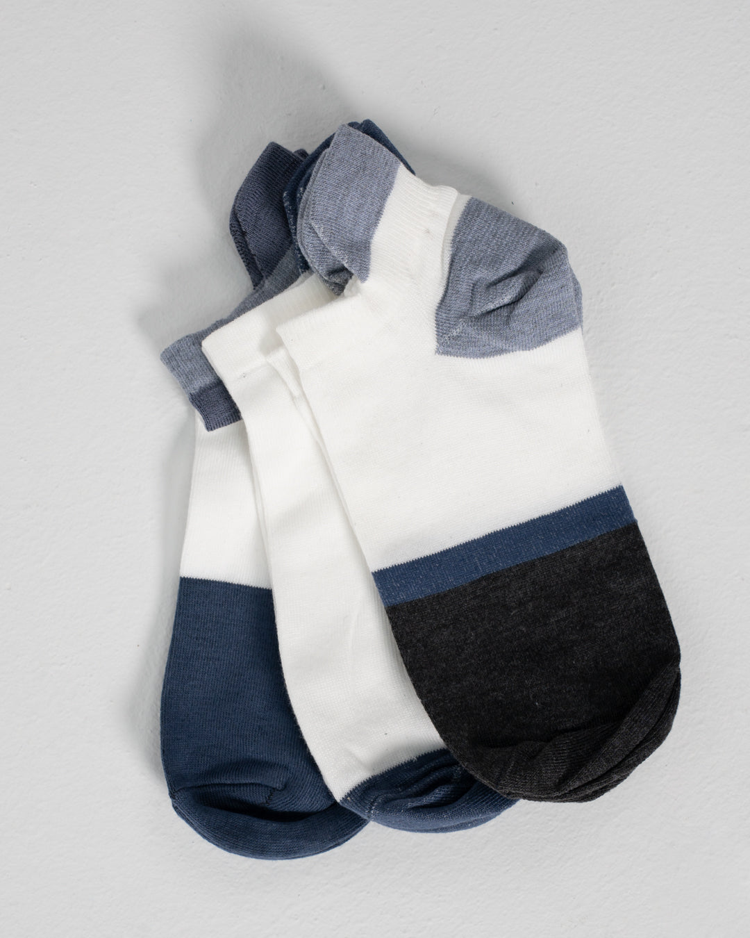 مجموعة جوارب مكونة من 3 قطع
