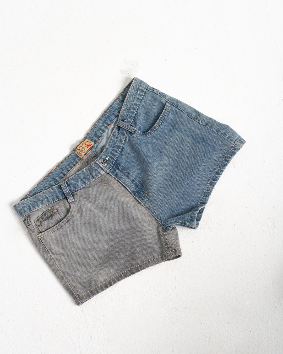 شورتات لويس النسائية القصيرة