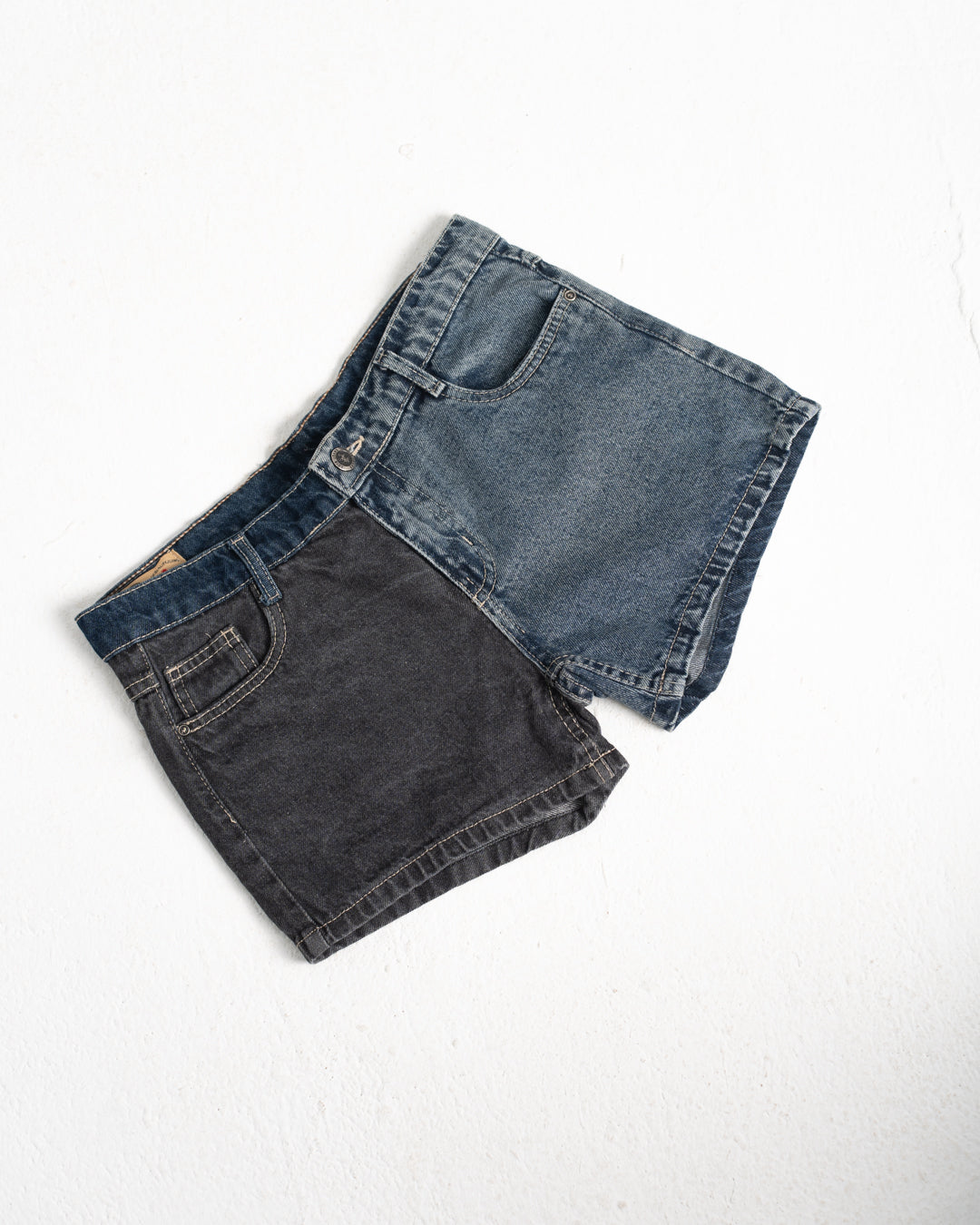 شورتات لويس النسائية القصيرة