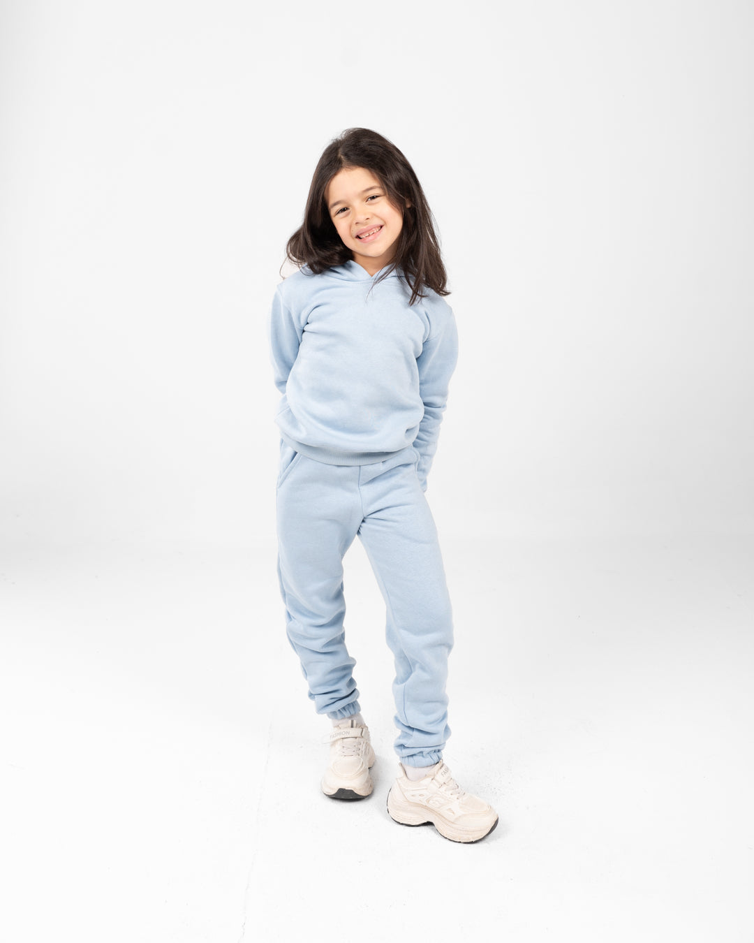 مجموعة تدريب للبنات مع غطاء للرأس