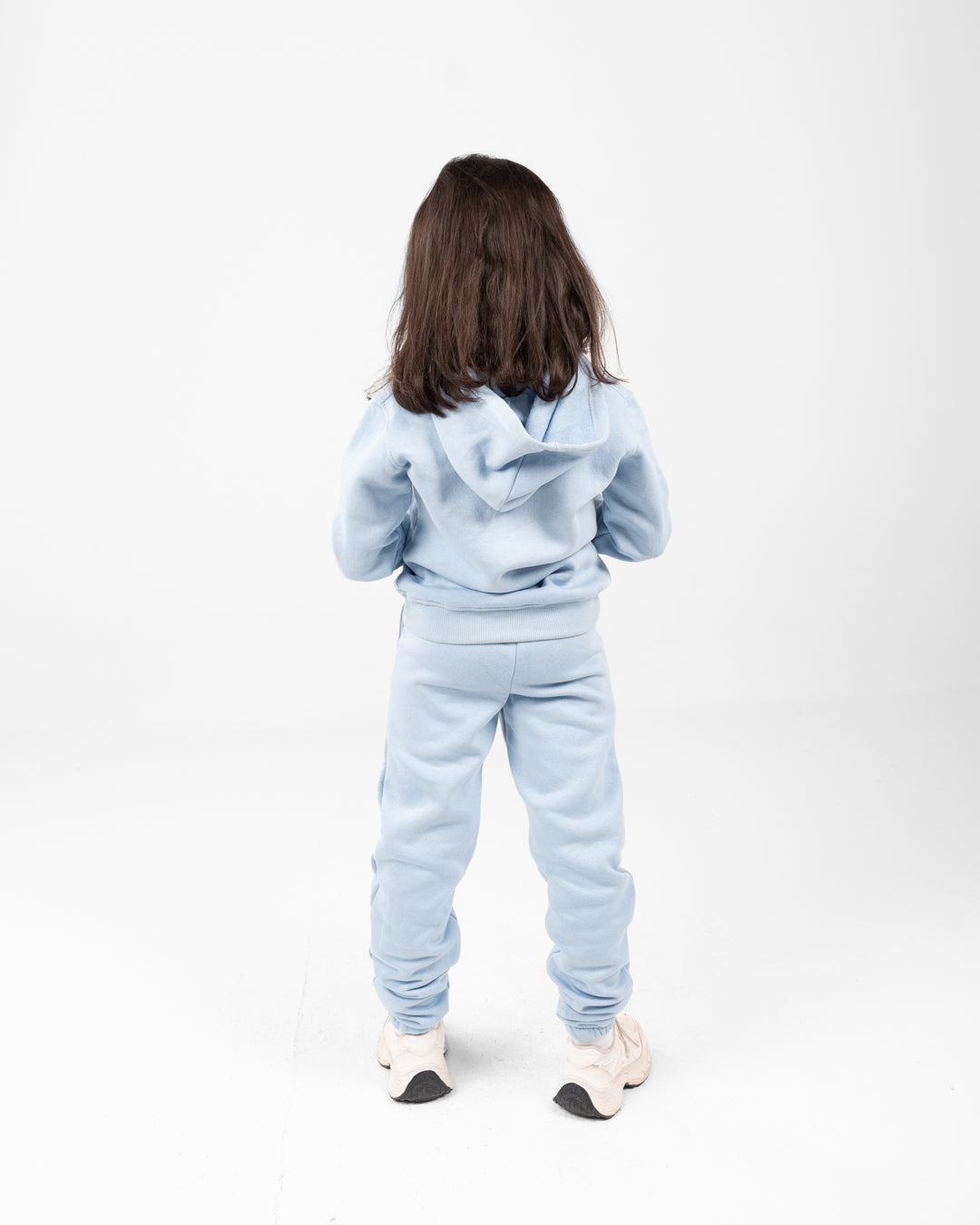 مجموعة تدريب للبنات مع غطاء للرأس