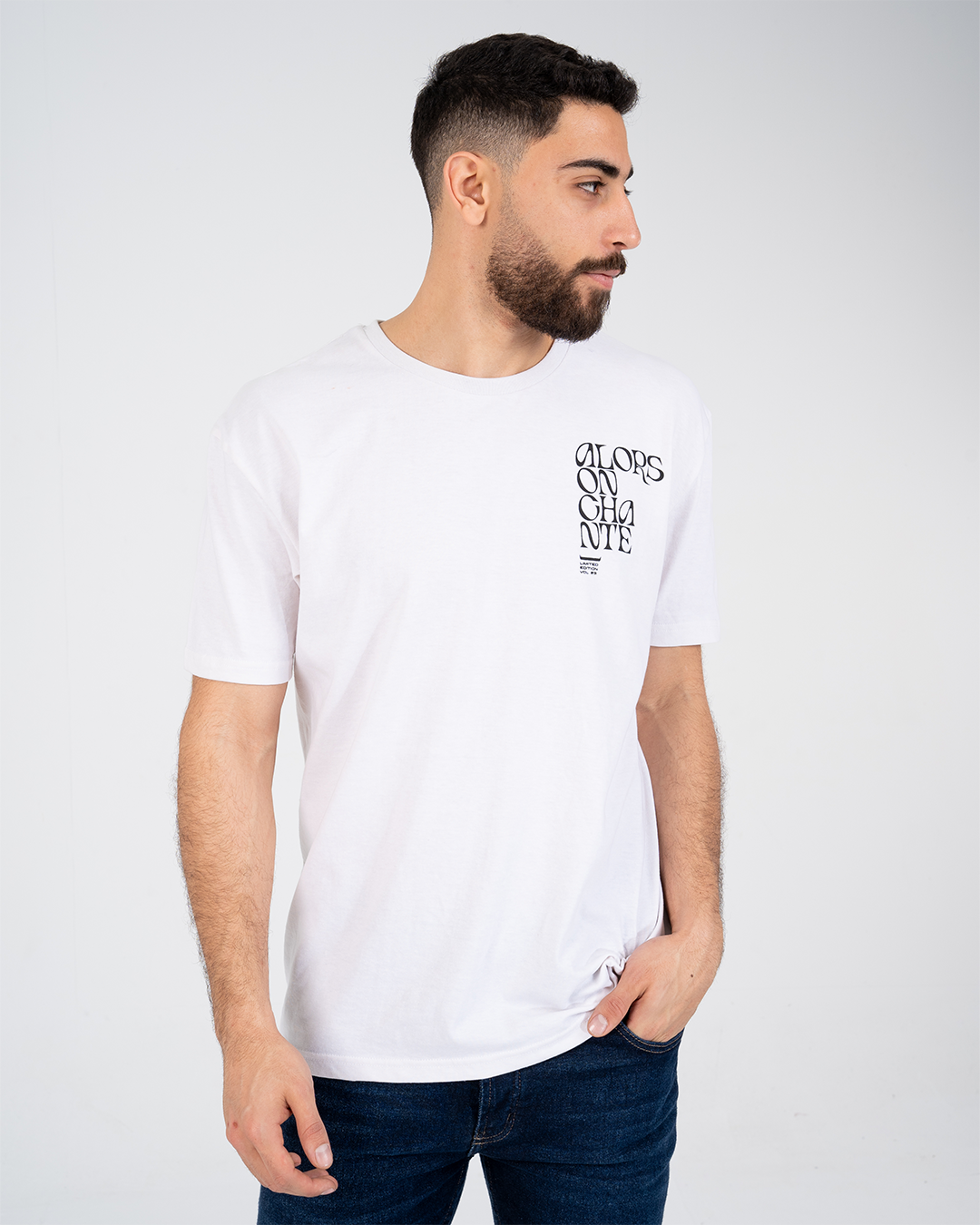 تي شيرت رجالي مطبوع كبير الحجم