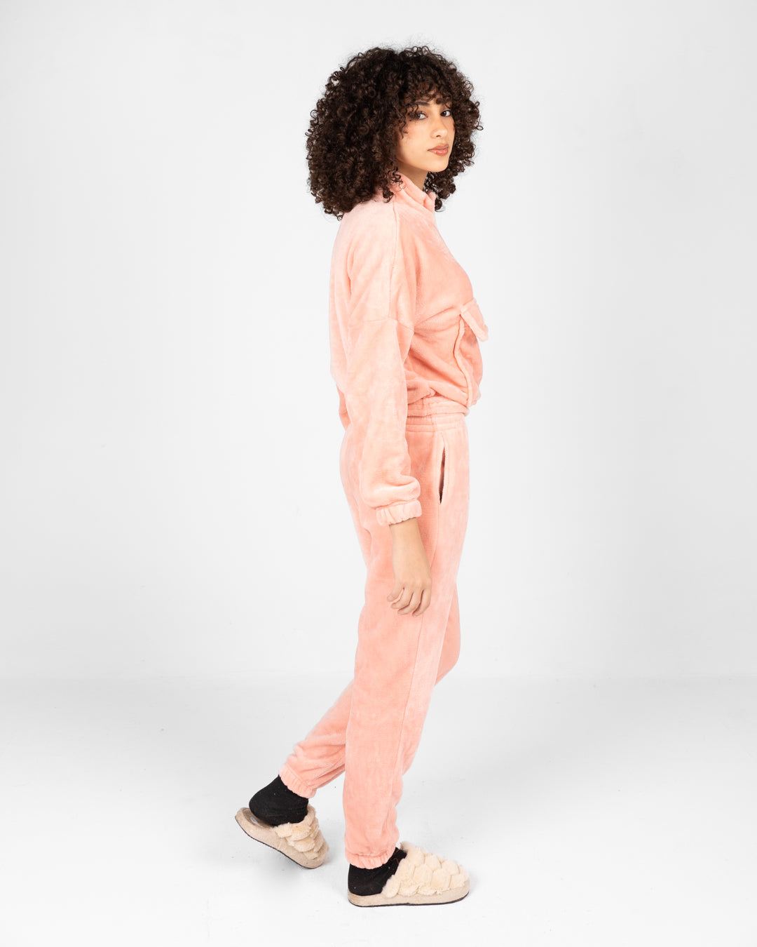 طقم بيجامة للنساء