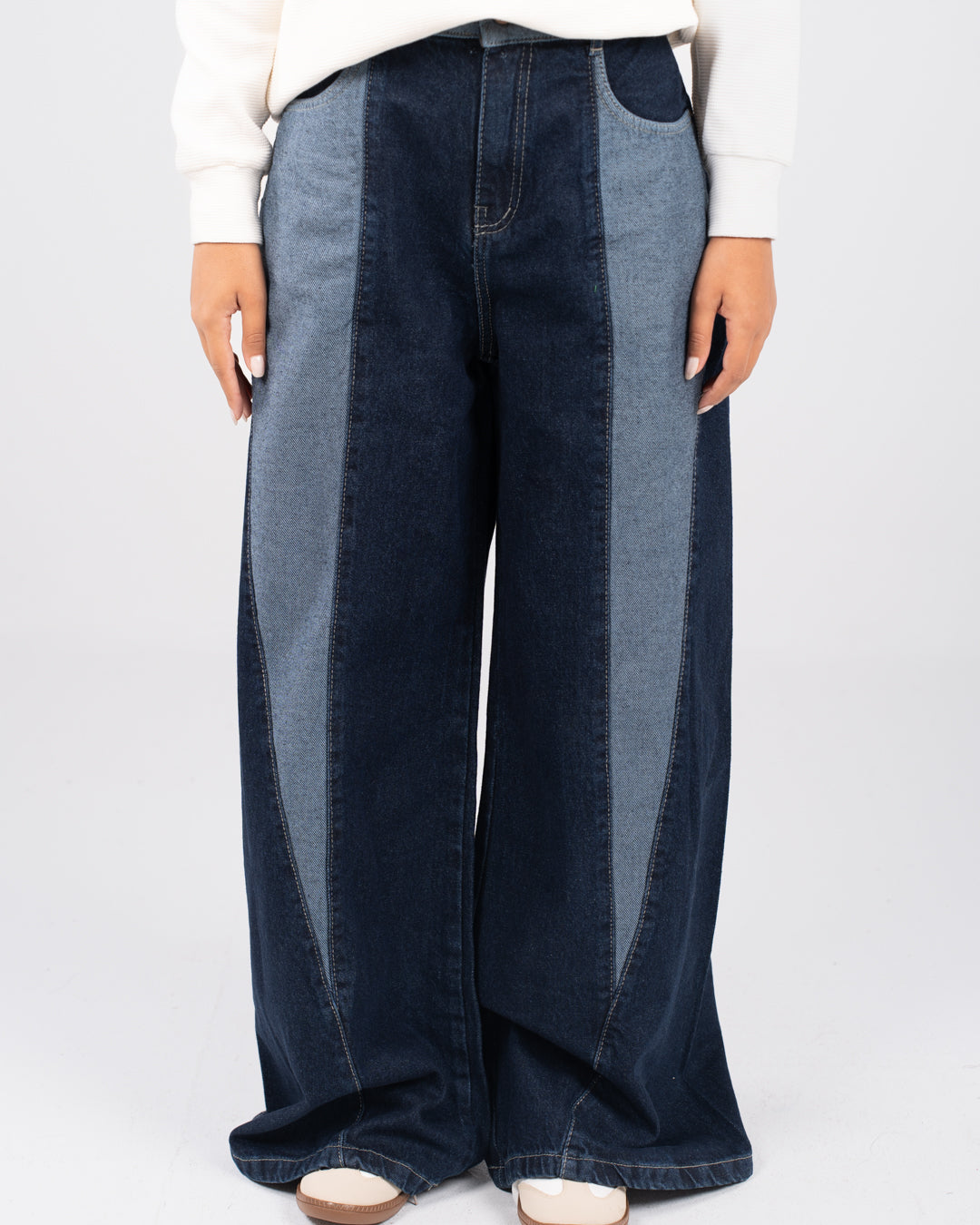 بنطلون جينز نسائي مناسب للأمهات