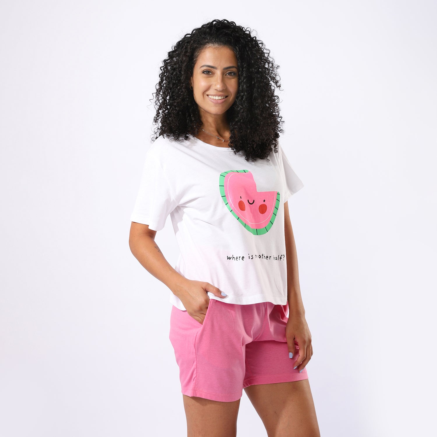 بيجامة نسائية مطبوعة