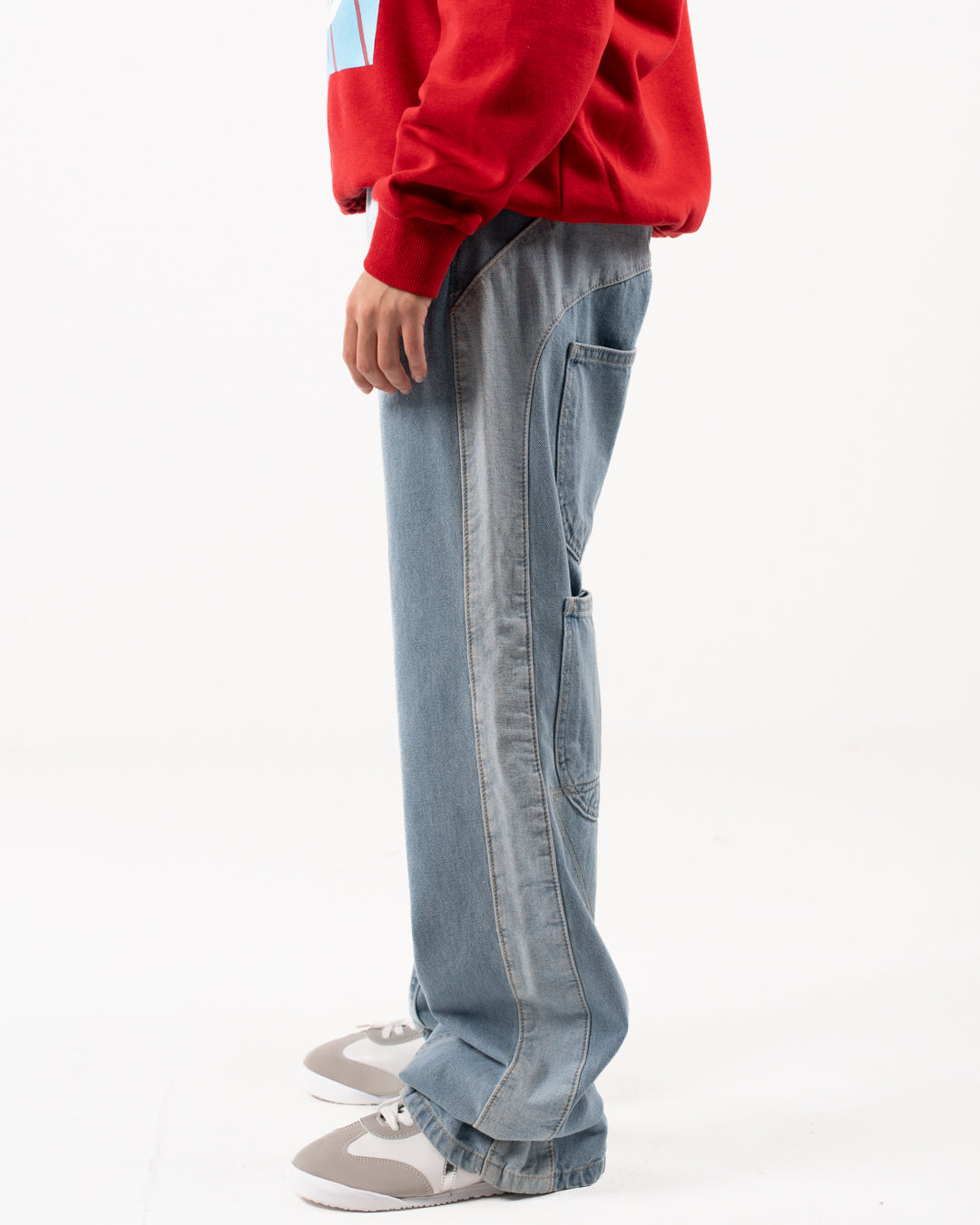 بنطلون جينز واسع الساق