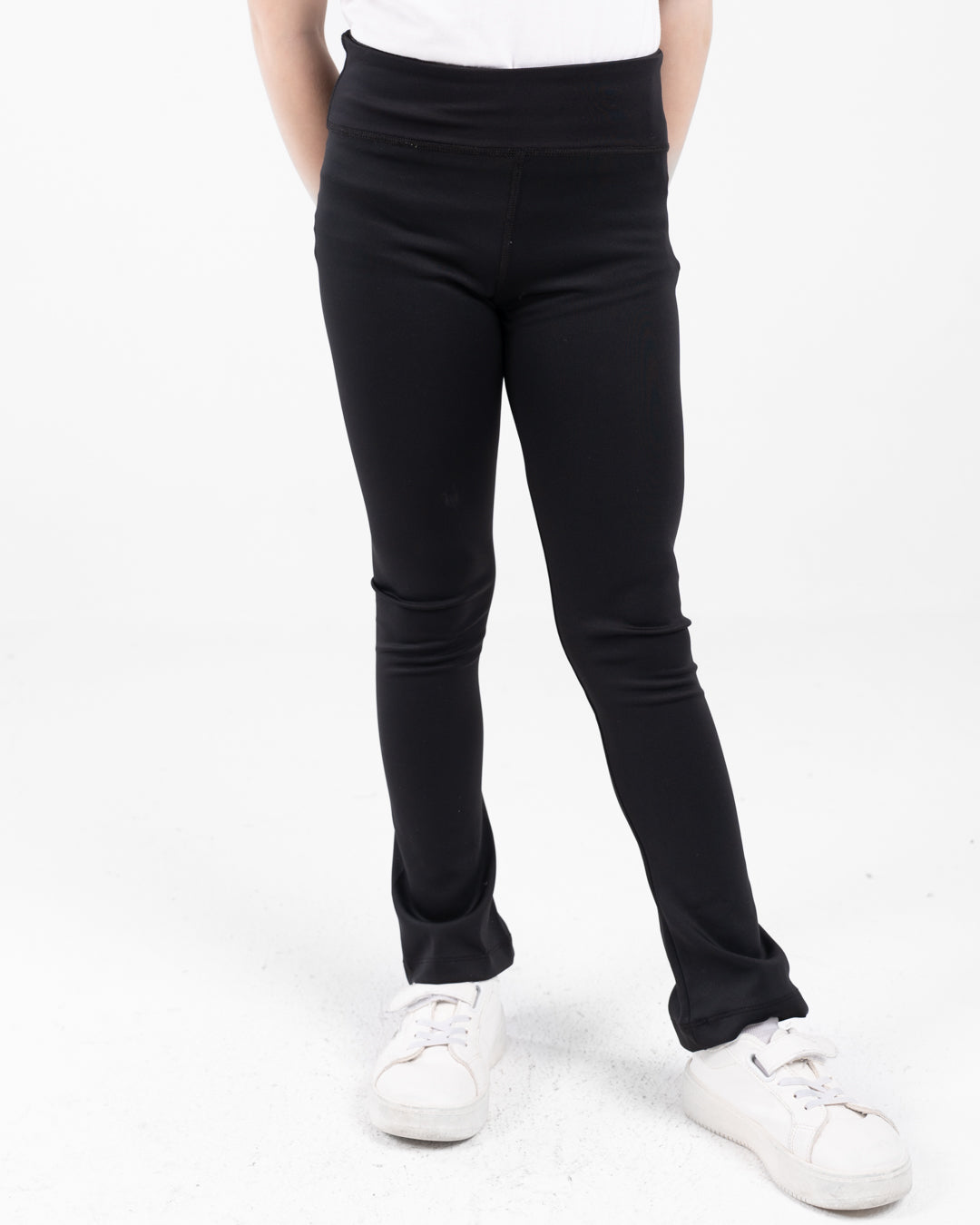 بنطلون ليغينغ واسع