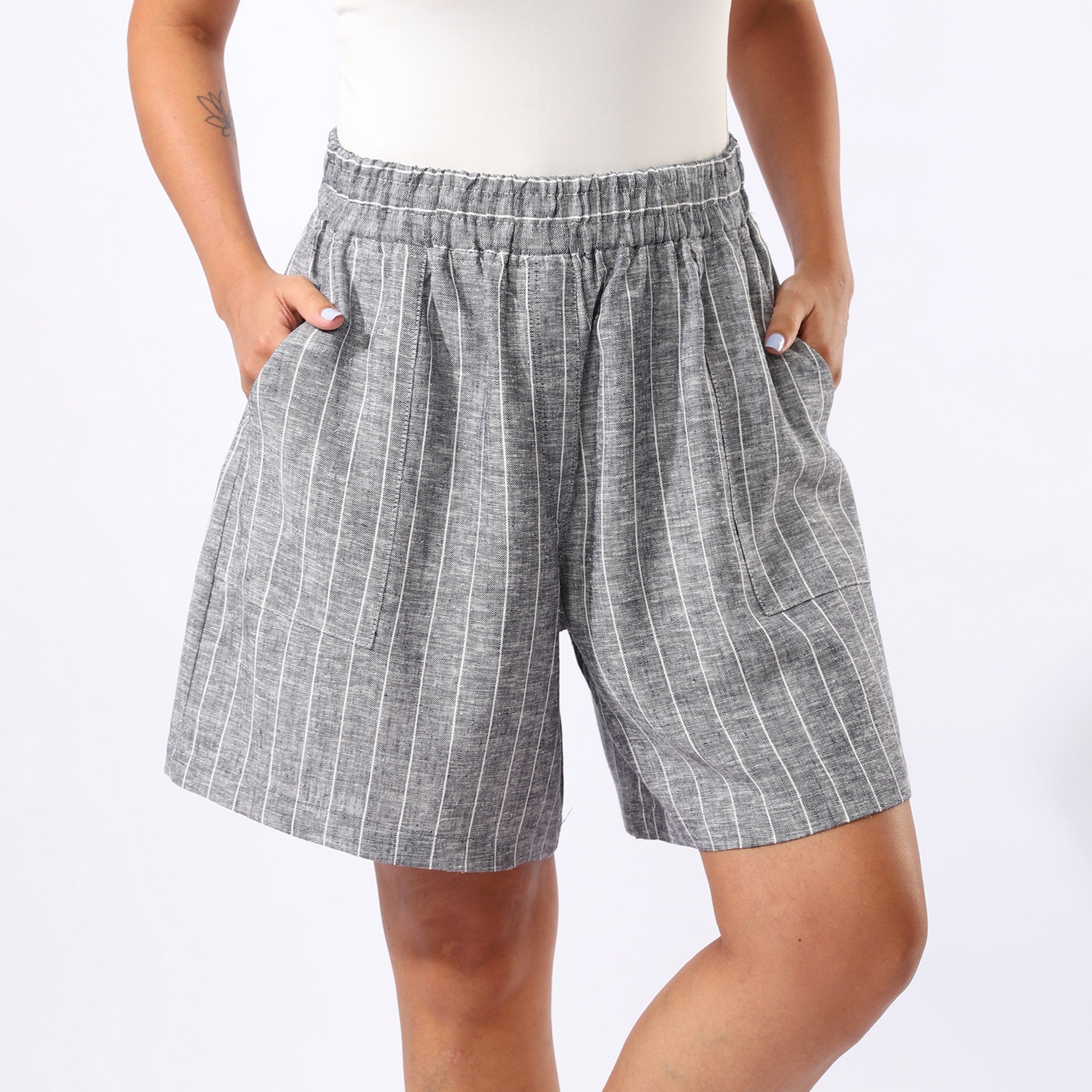 Linen Grey Short