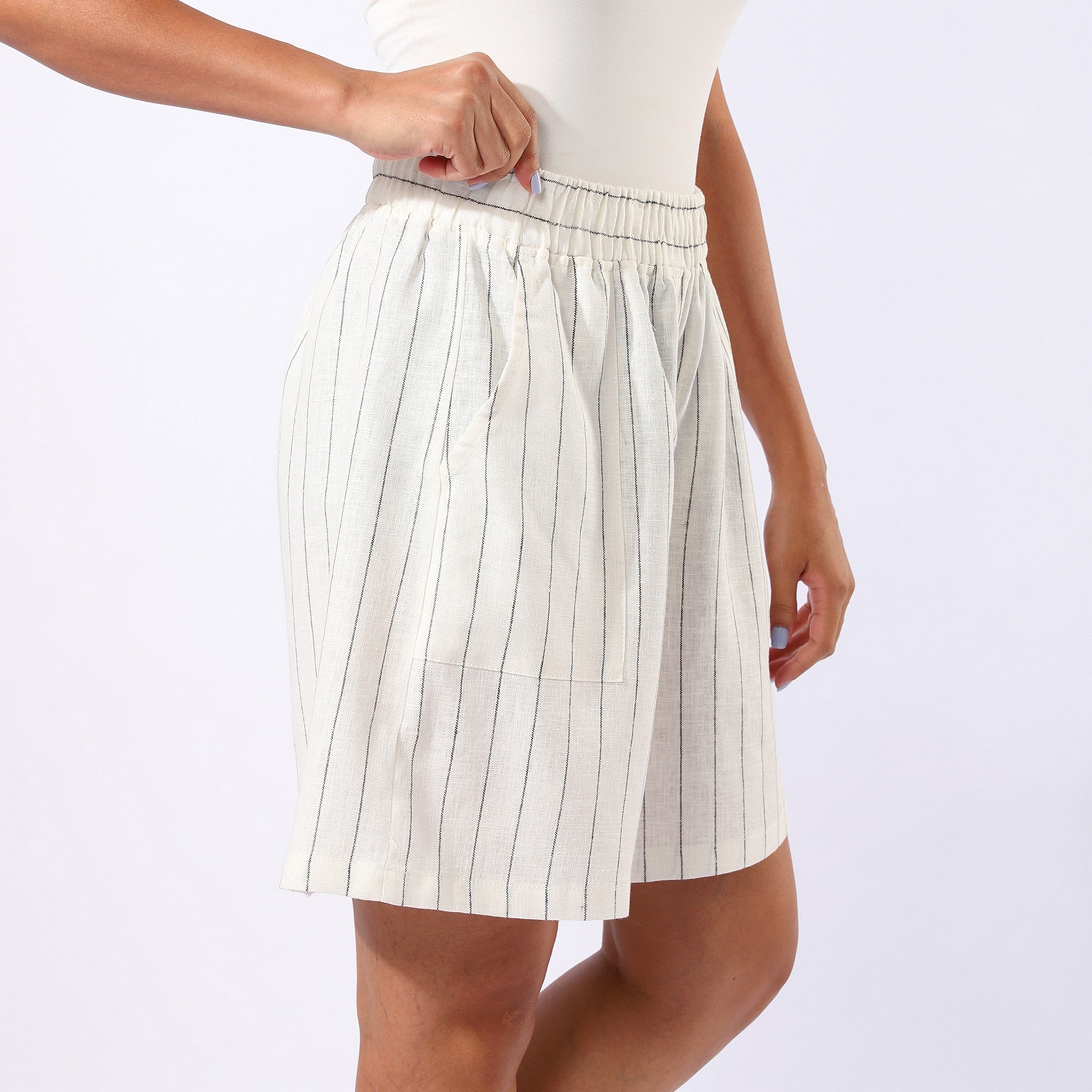 Linen White Short