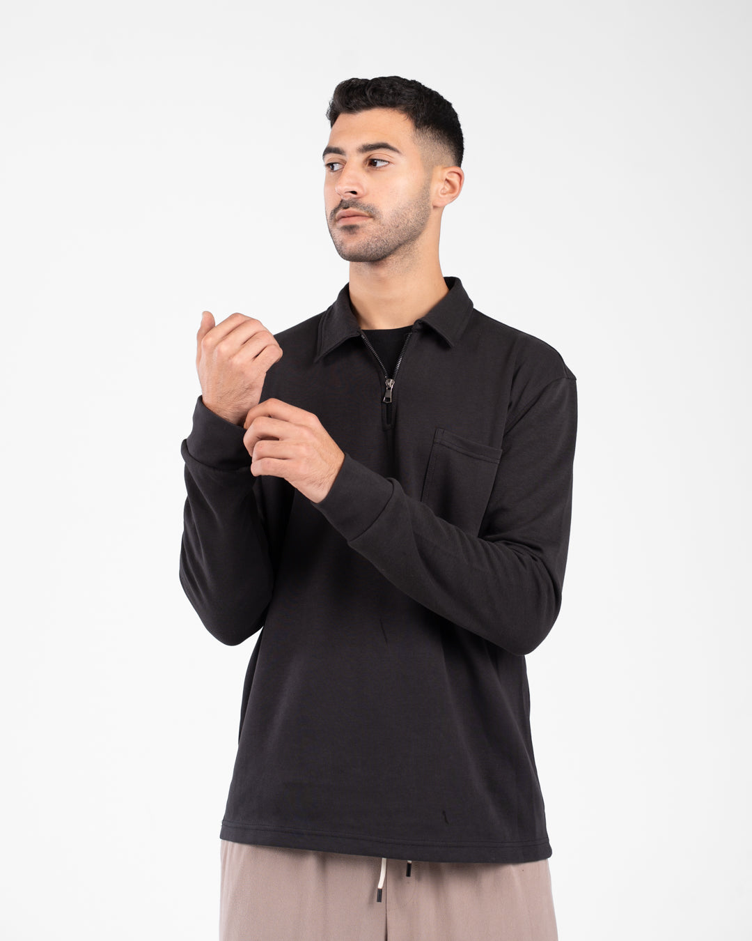 سويت شيرت رجالي سادة بأزرار