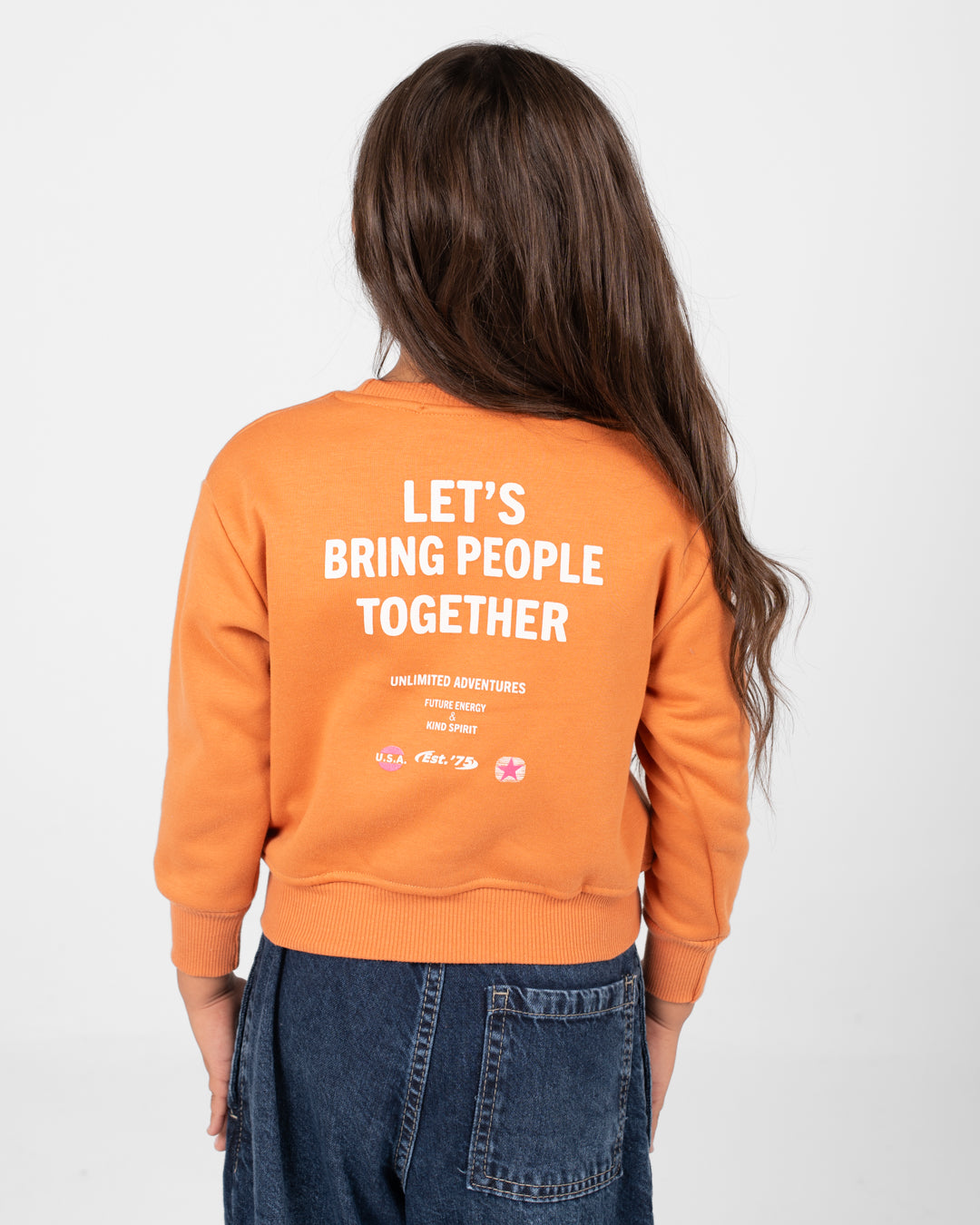 سويت شيرت مطبوع عليه صورة فتاة