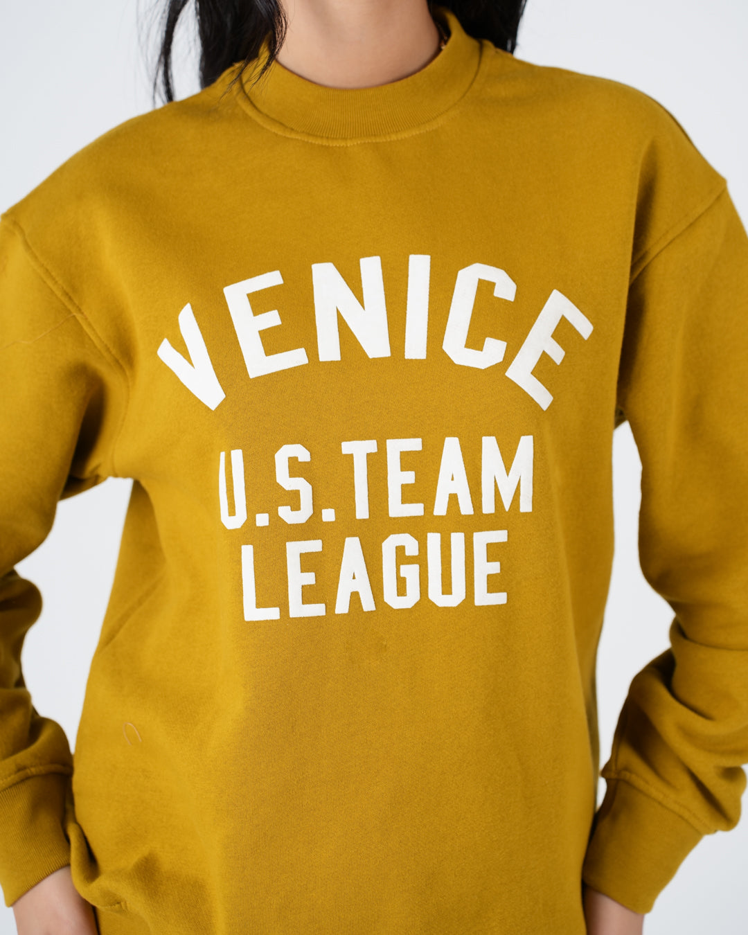 سويت شيرت نسائي بطبعة