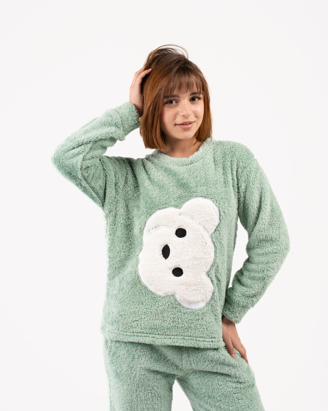 بيجامة بنات بطبعة وجه دب