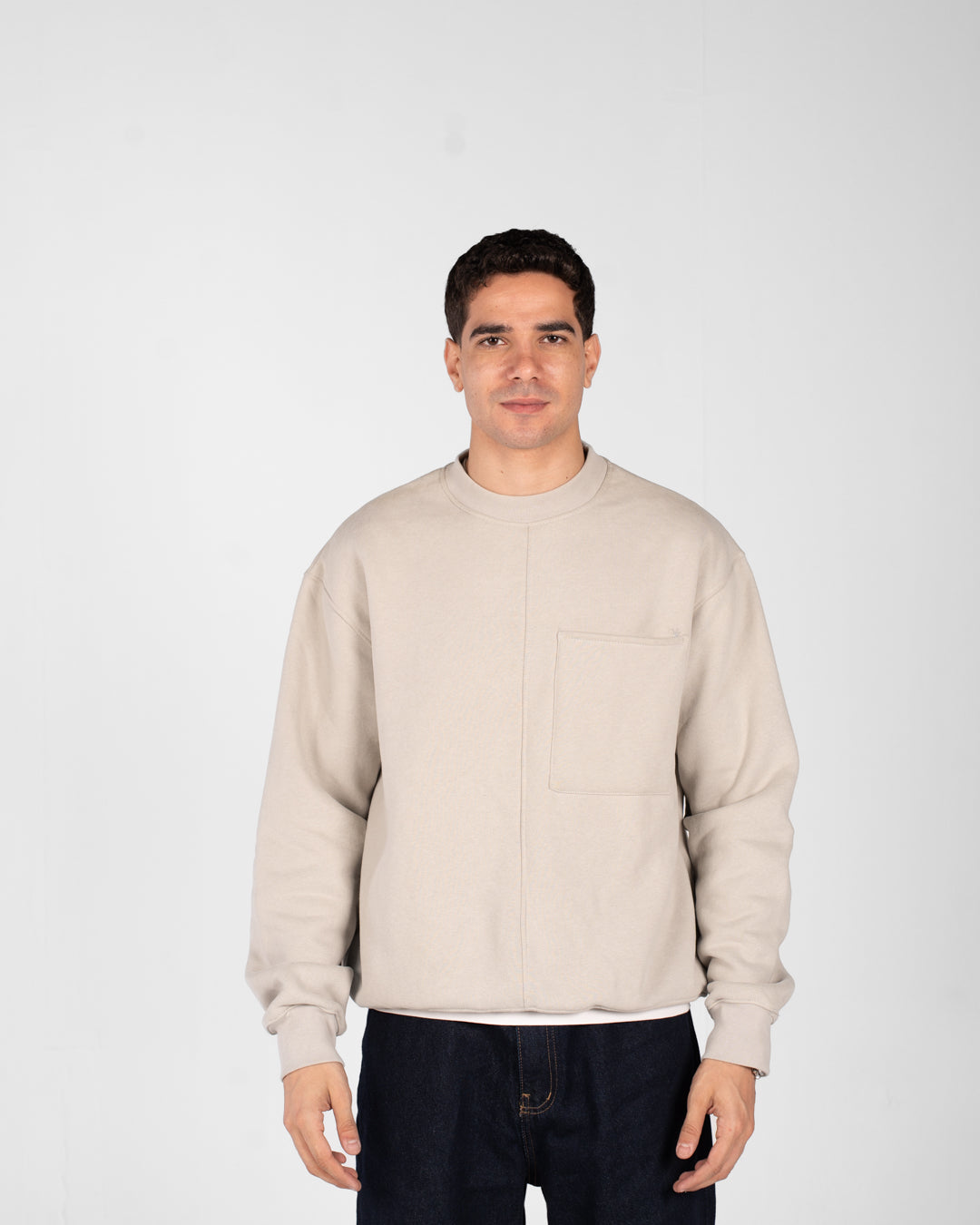 قميص رياضي أساسي للرجال