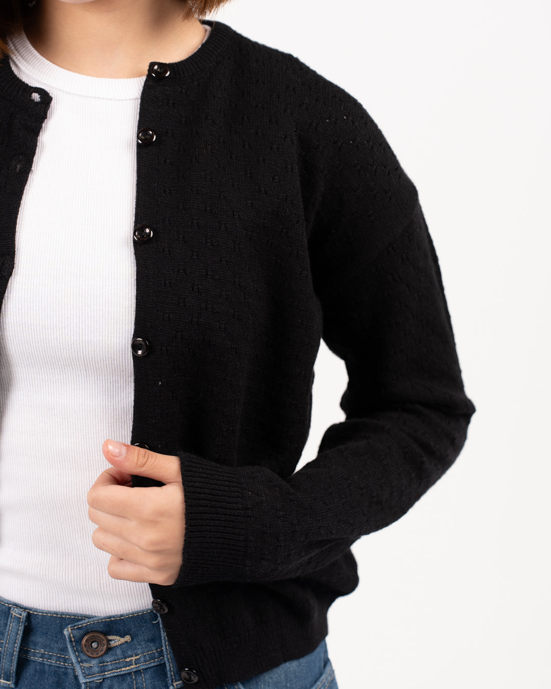 بلوفر بناتي بياقة دائرية