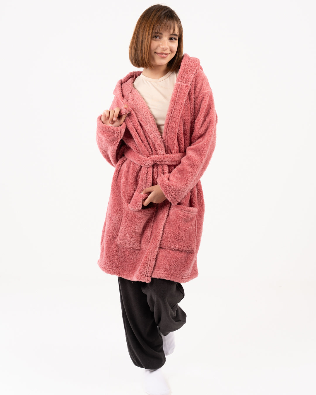 رداء بناتي مع تطريز على غطاء الرأس