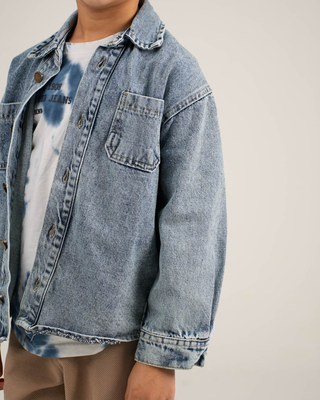 قميص جينز بجيبين