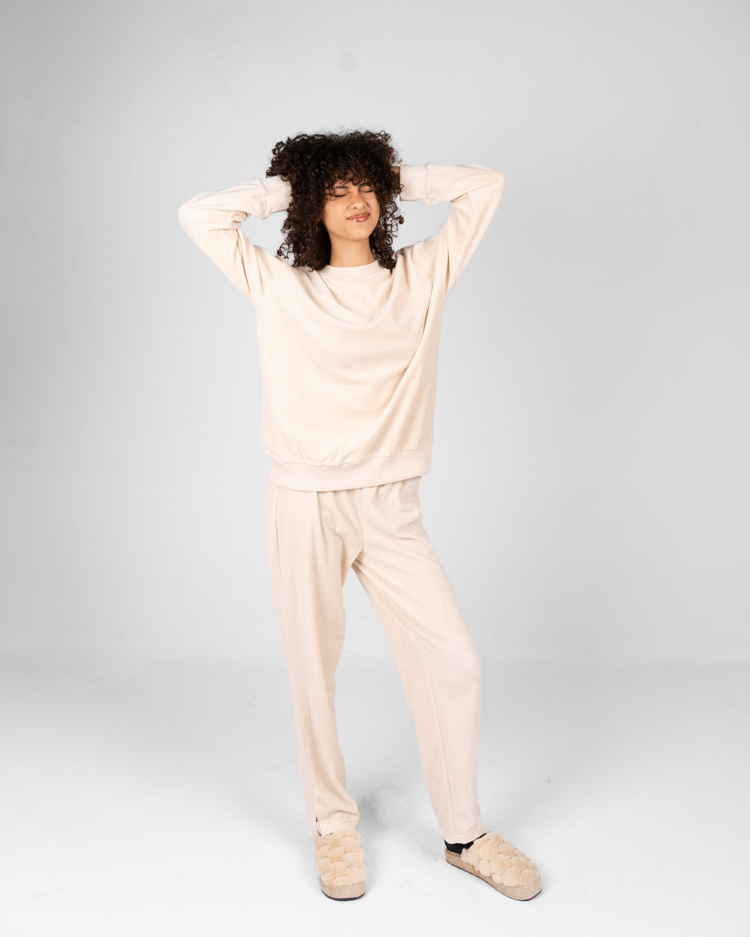 بيجامة مخملية