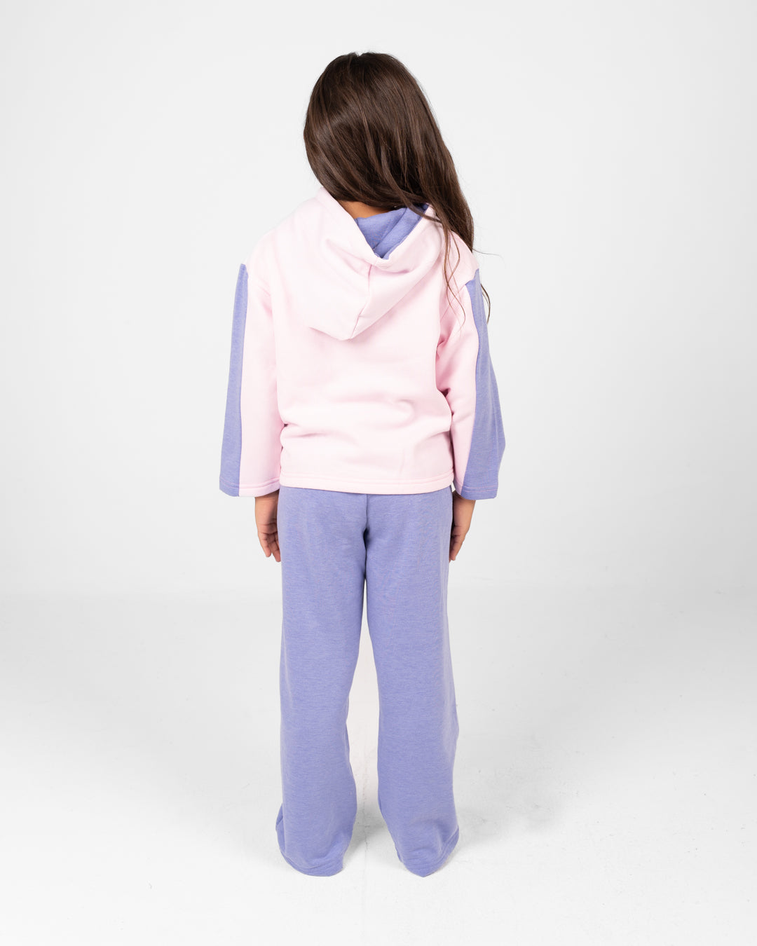 بيجامات مطرزة للبنات