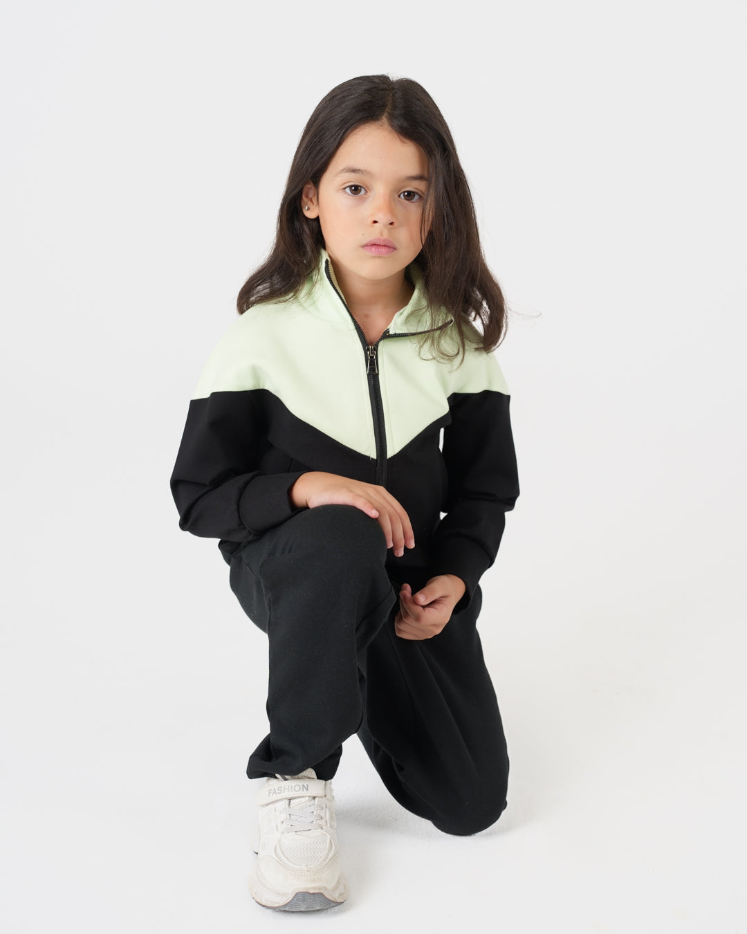 بدلة استرخاء بناتي سادة