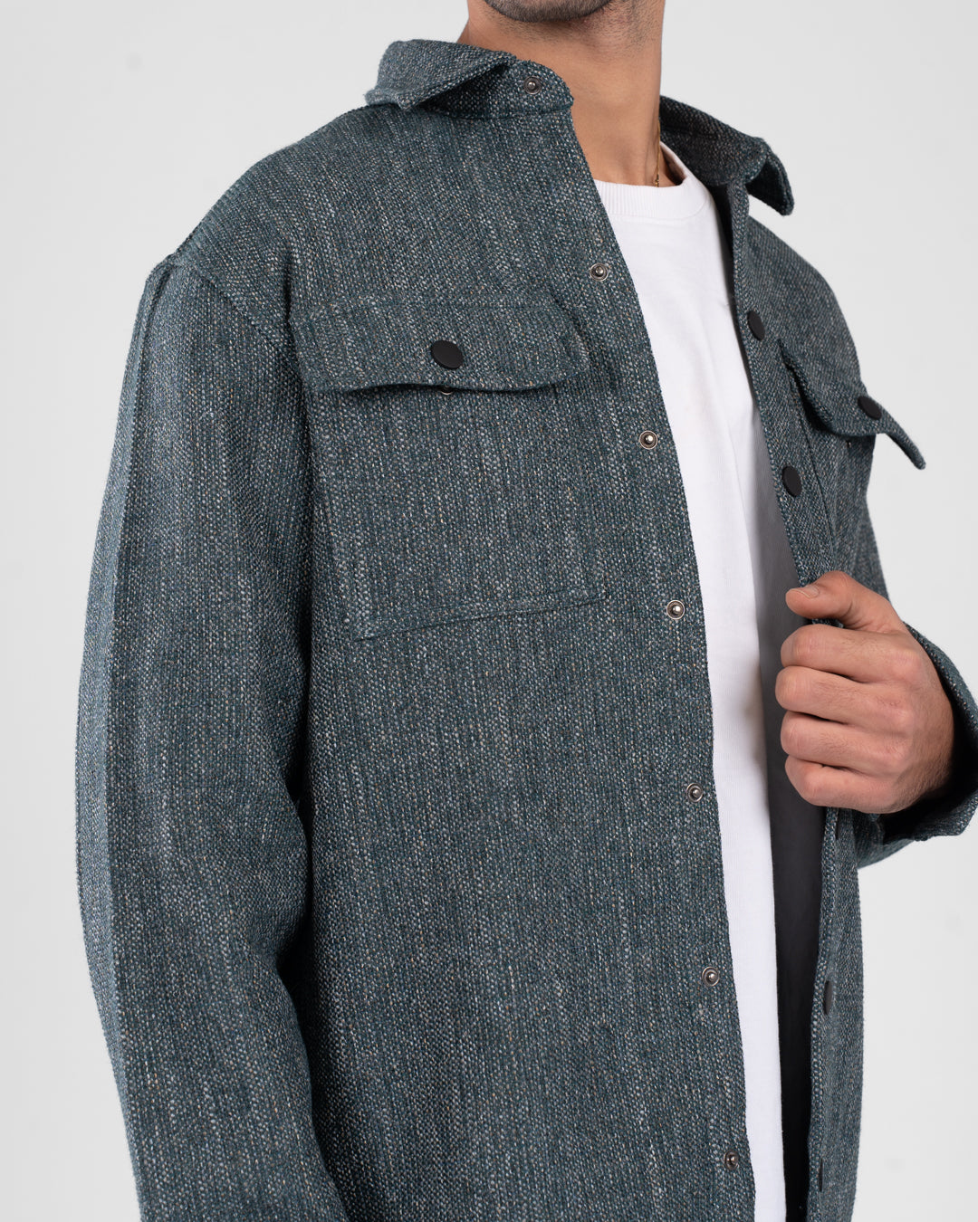 جاكيت بأزرار