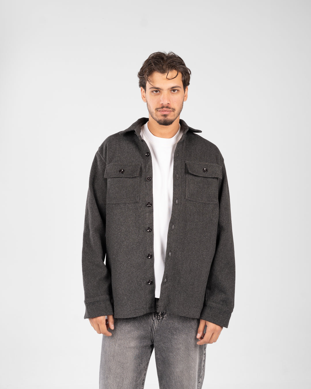 قميص رجالي بجيوب