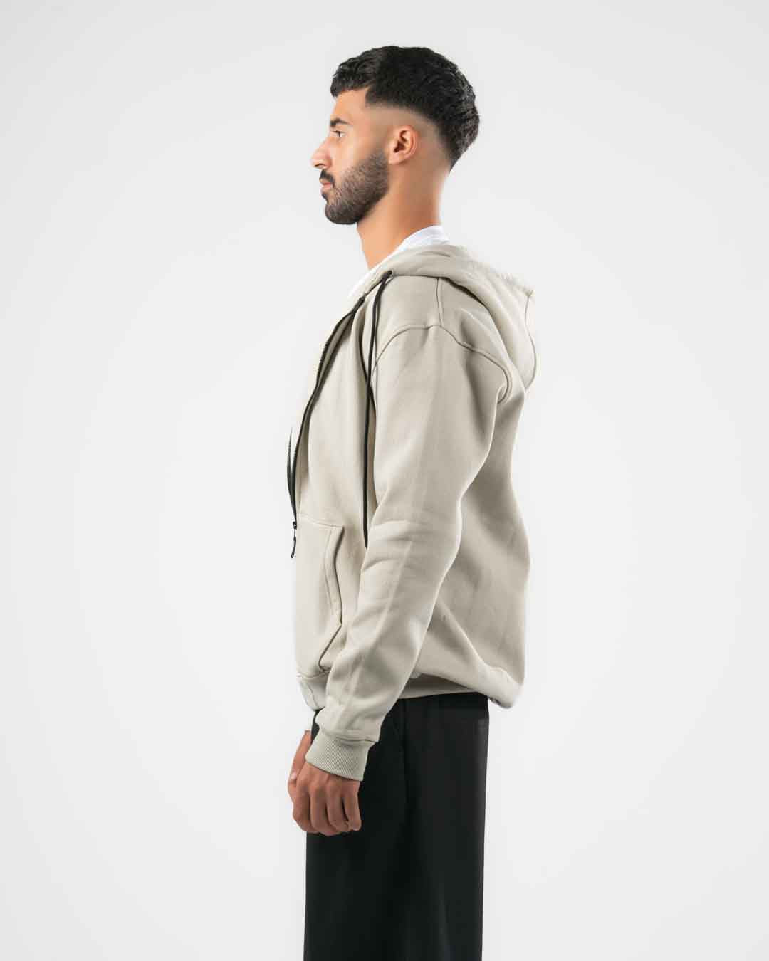 قميص رياضي بغطاء للرأس للرجال